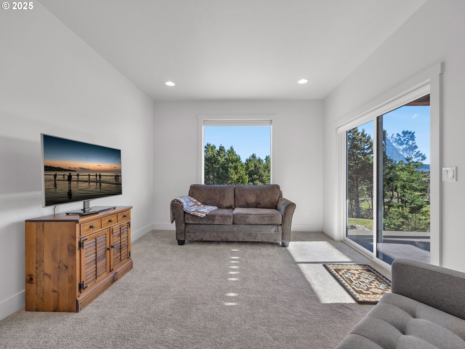 558 SEA VIEW DR, Manzanita, OR, 97130