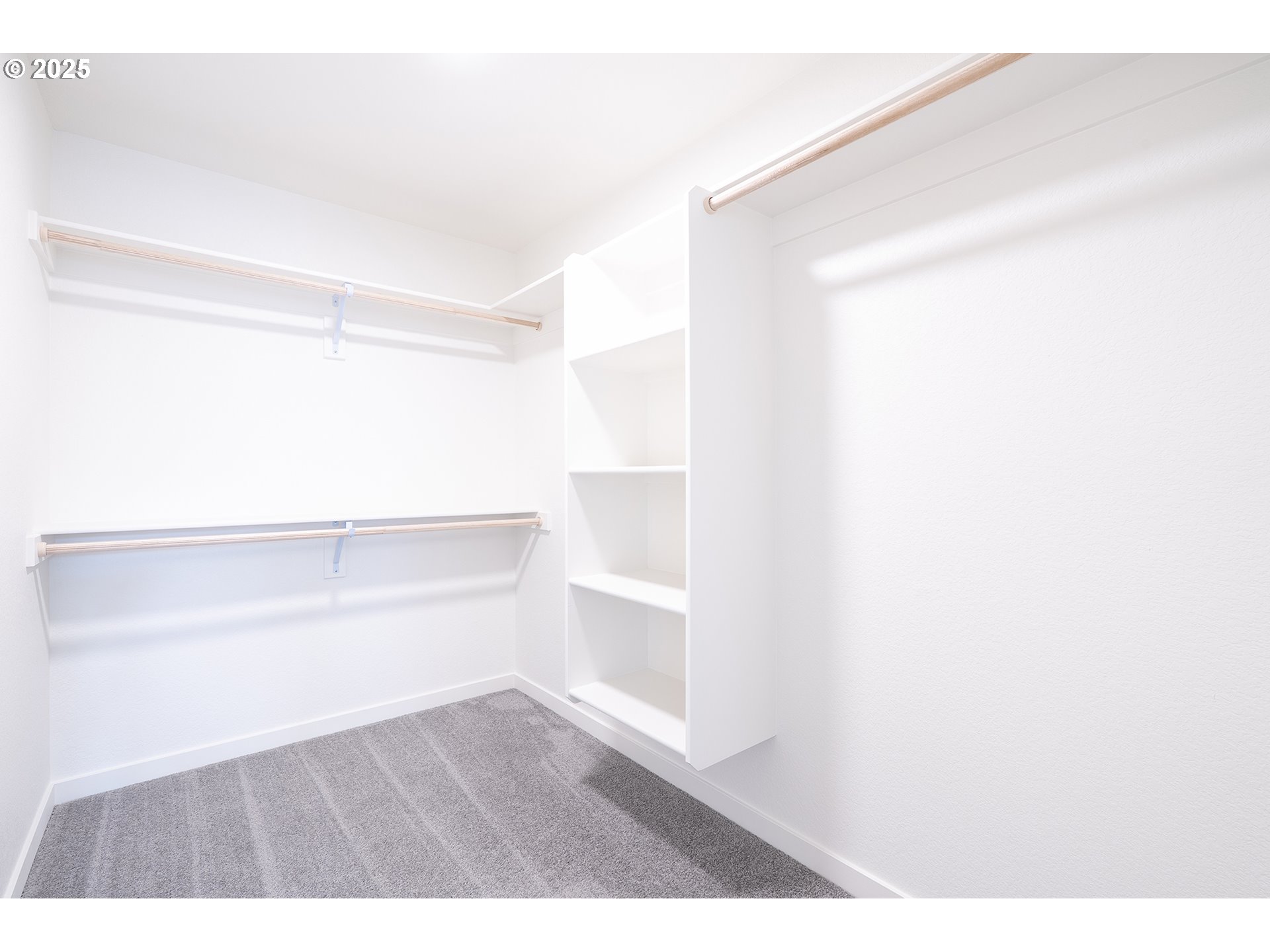 Photo #14: 627822971 Listing: Photo #14