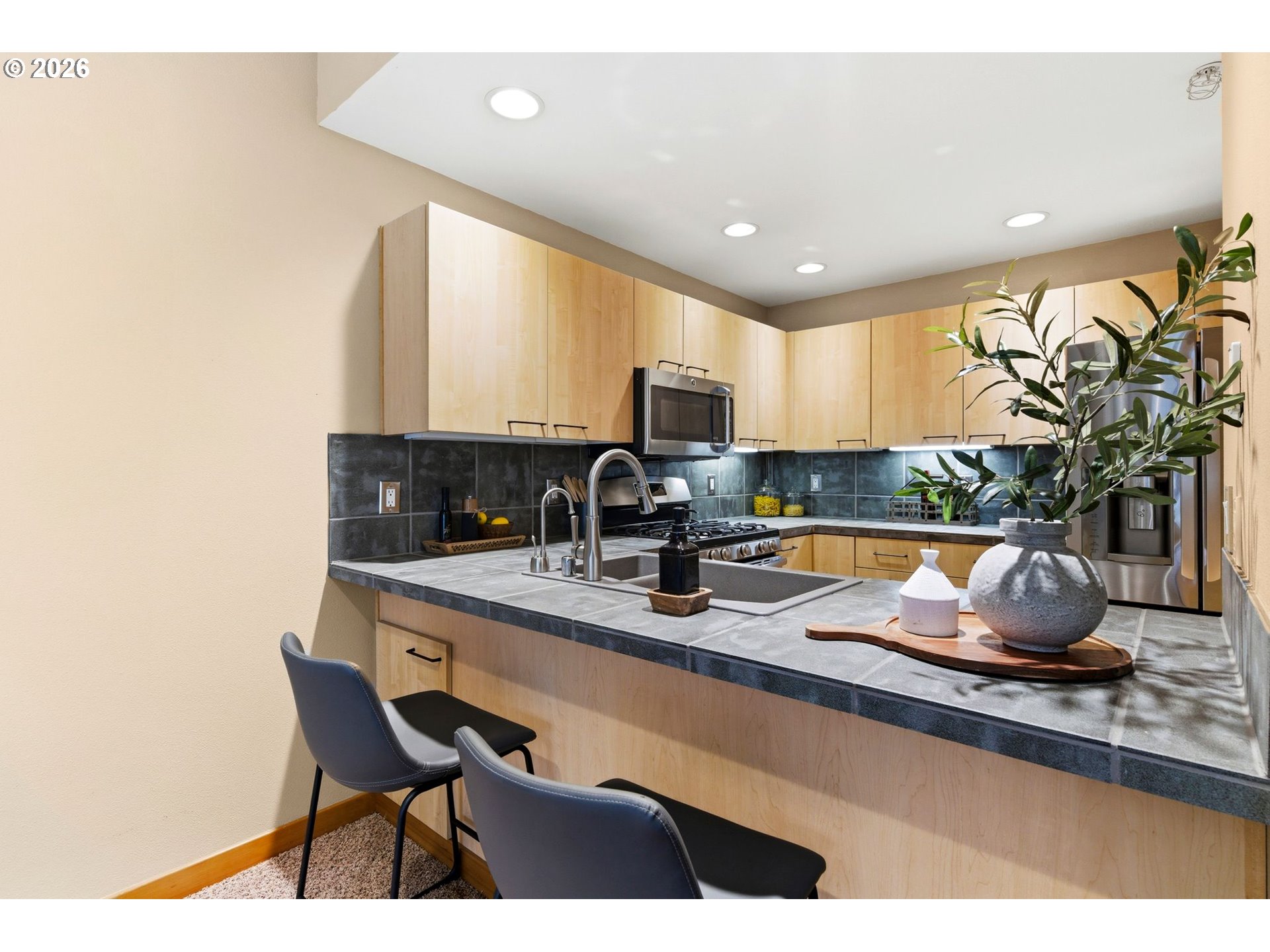 Photo #16: 628633958 Listing: Photo #16