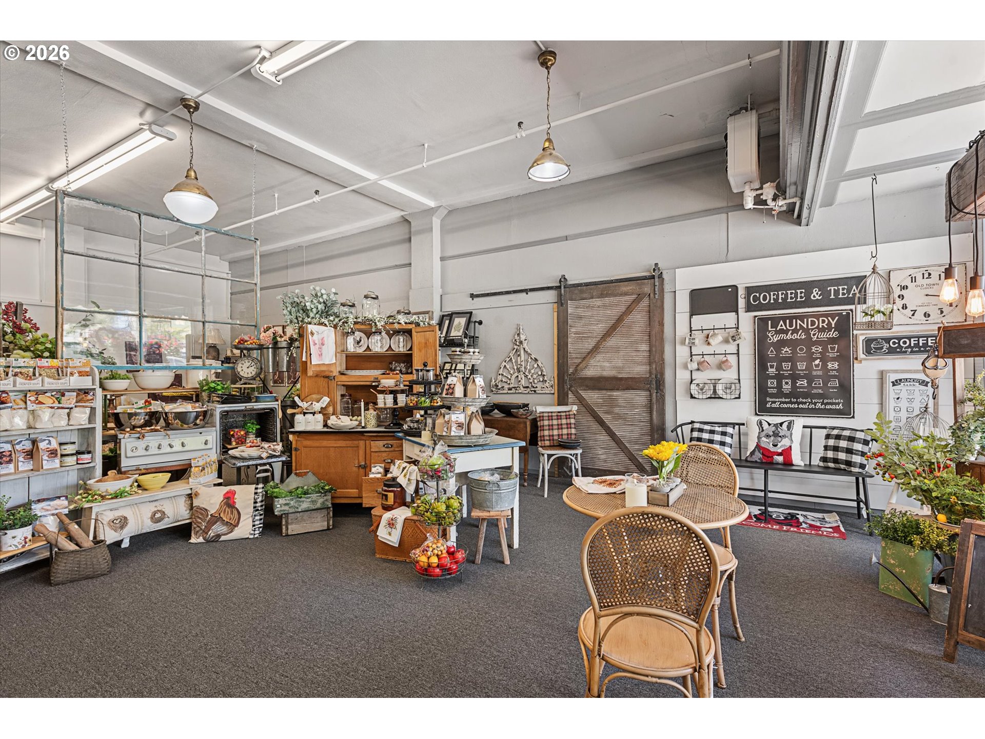 2101 Main St
