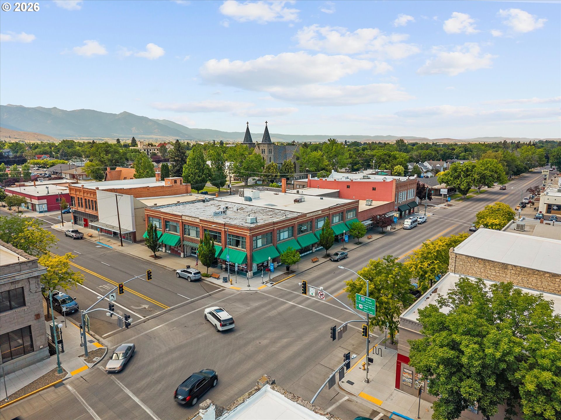 2101 Main St