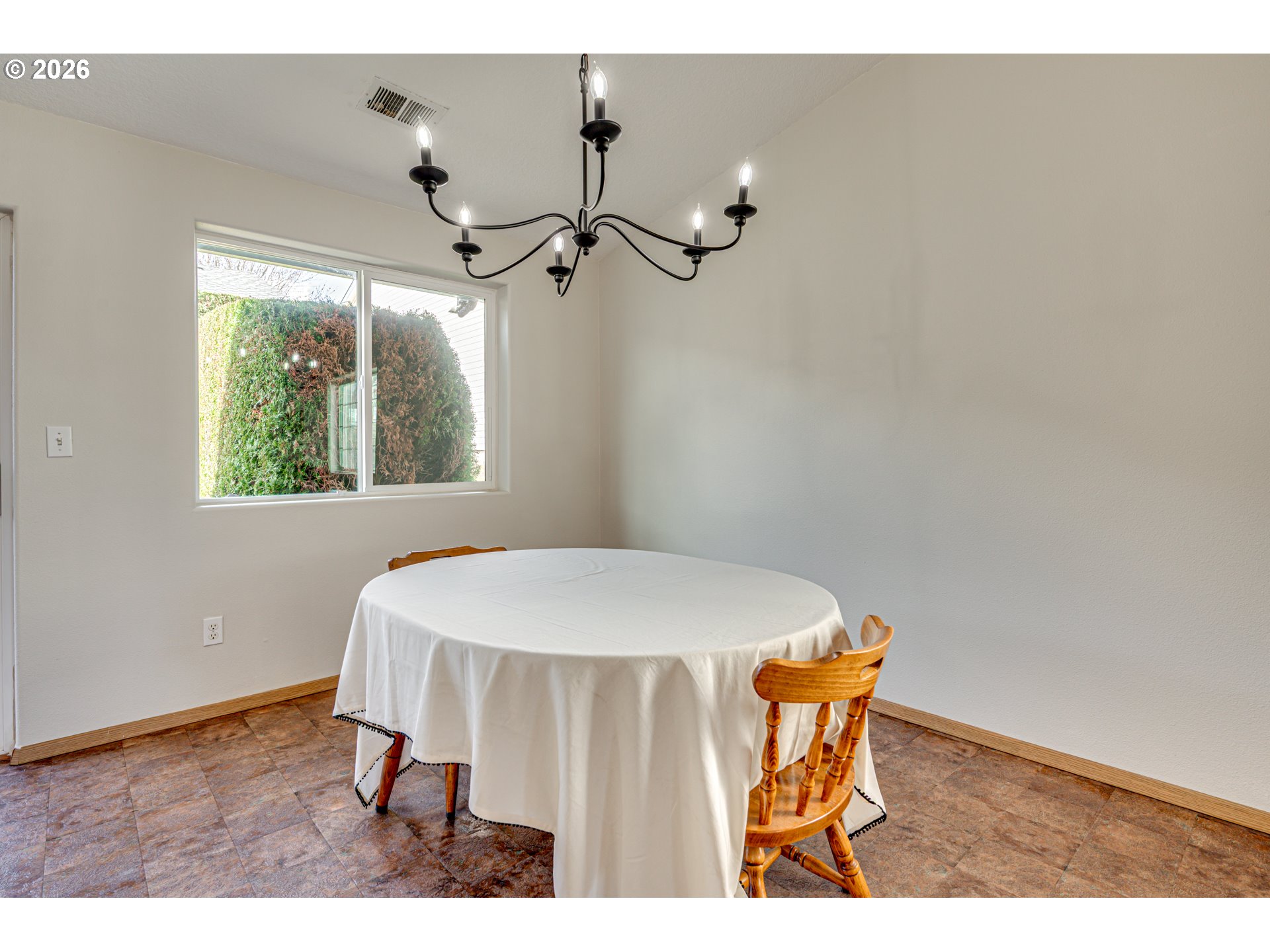 Photo #17: 629534767 Listing: Photo #17