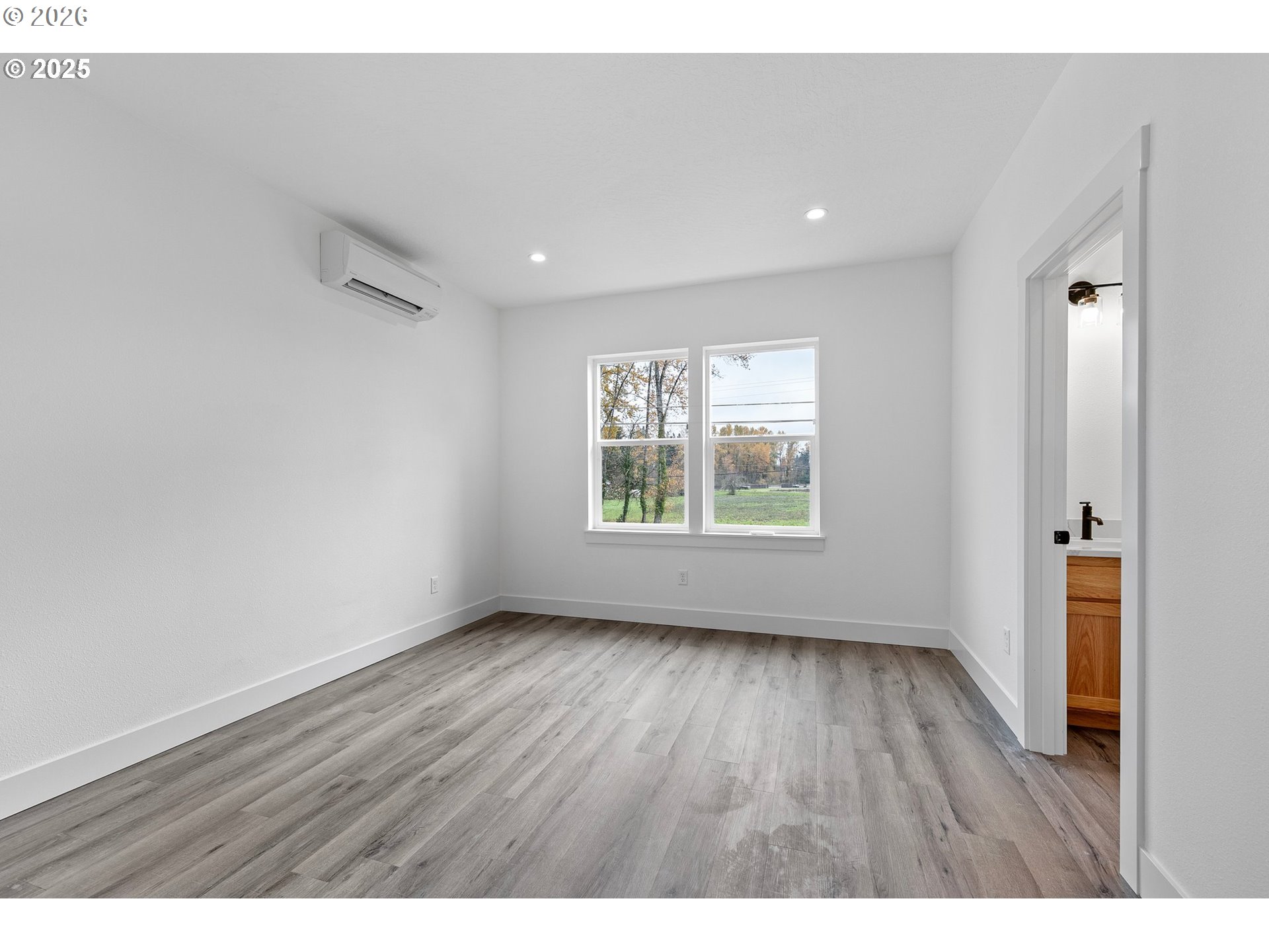 Property photo 6 of 35