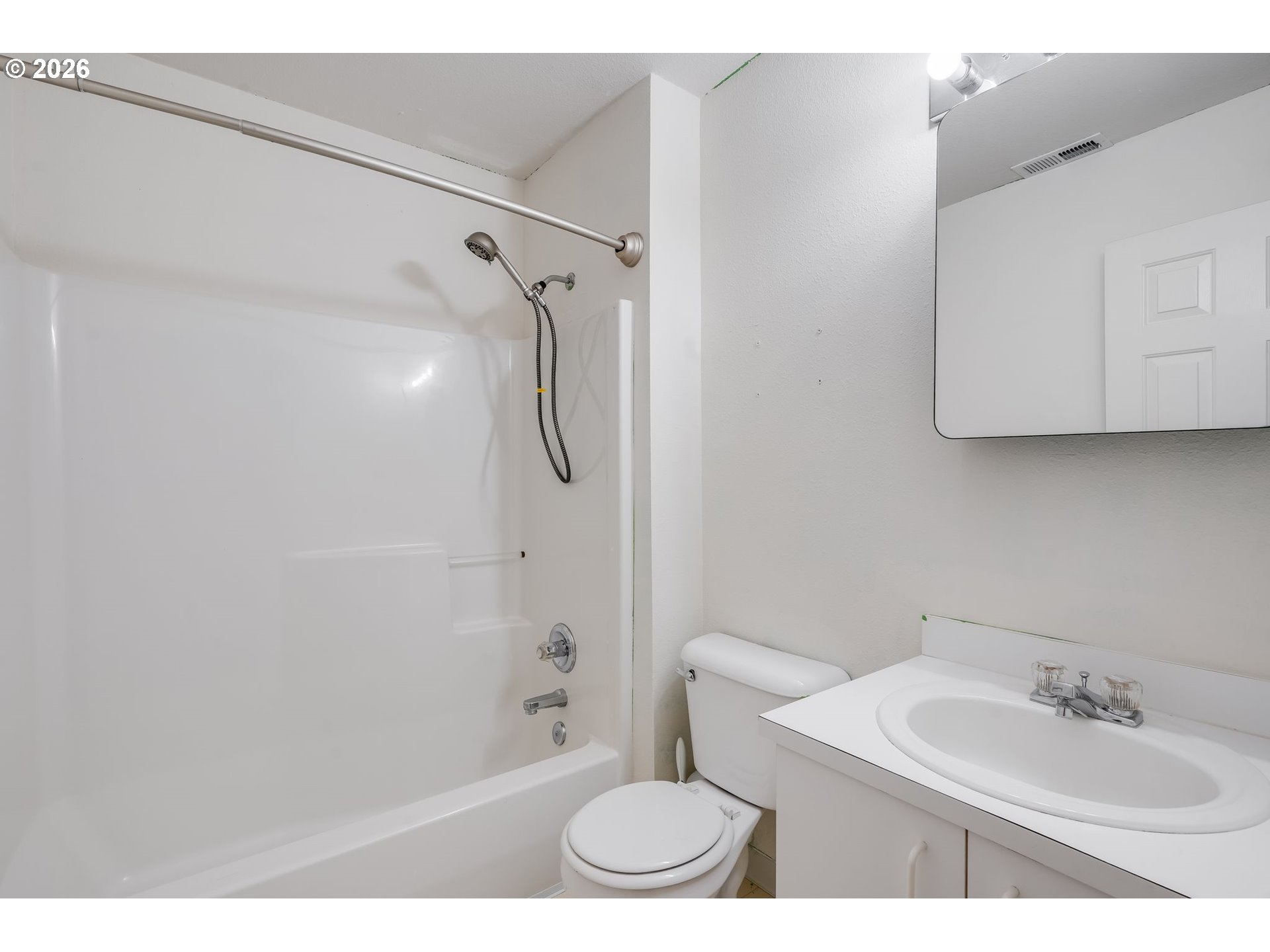 Photo #3: 629755781 Listing: Photo #3