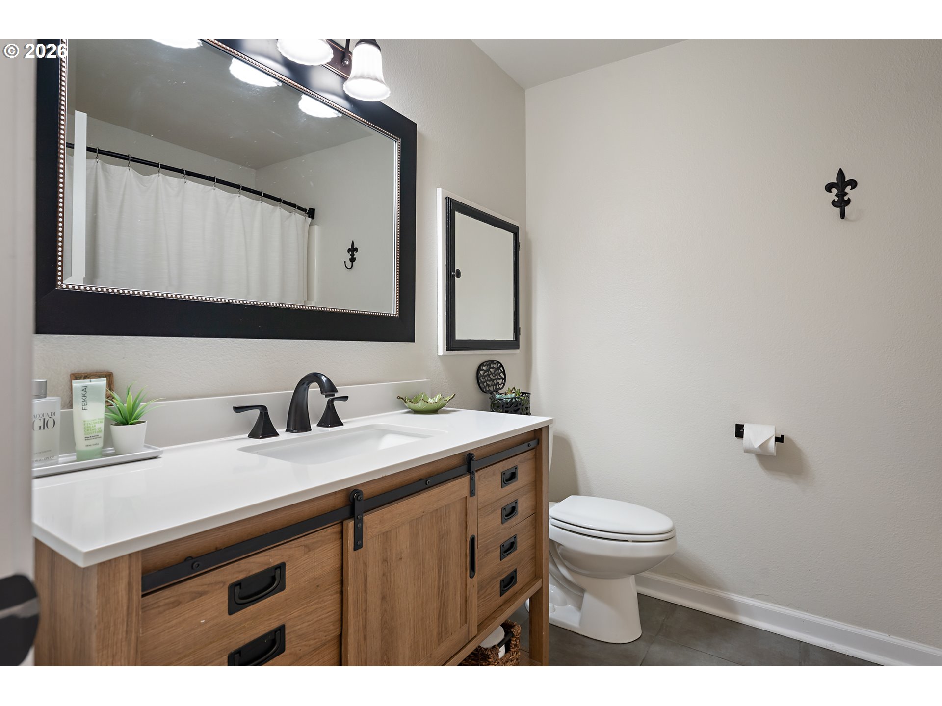 3872 BOTTICELLI ST, Lake Oswego, OR, 97035 3872 BOTTICELLI ST, Lake Oswego, OR, 97035