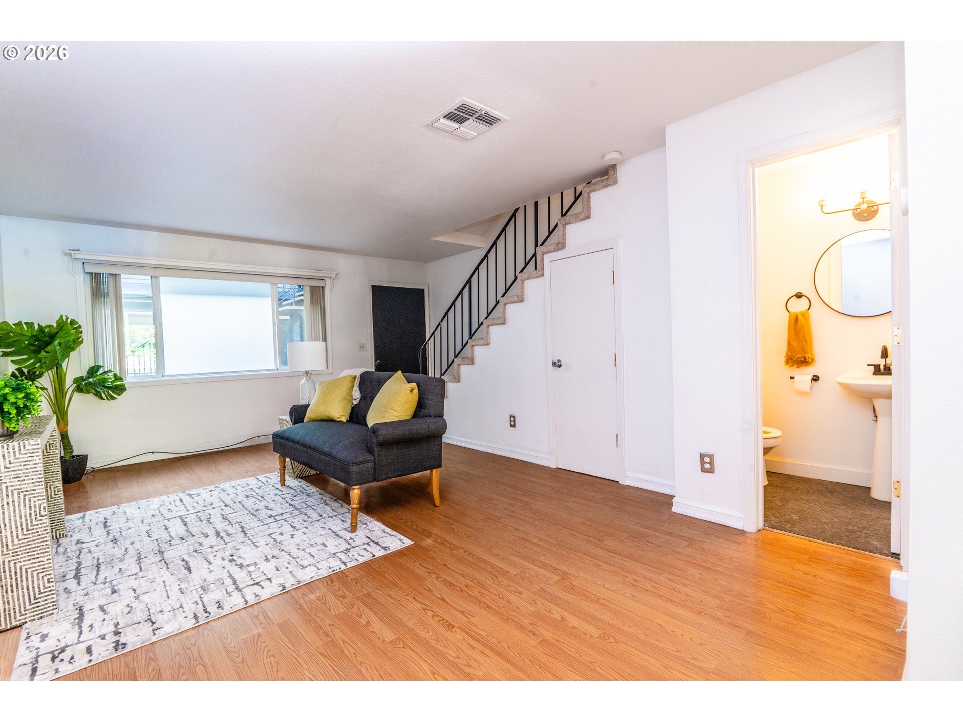 Photo #4: 631418236 Listing: Photo #4