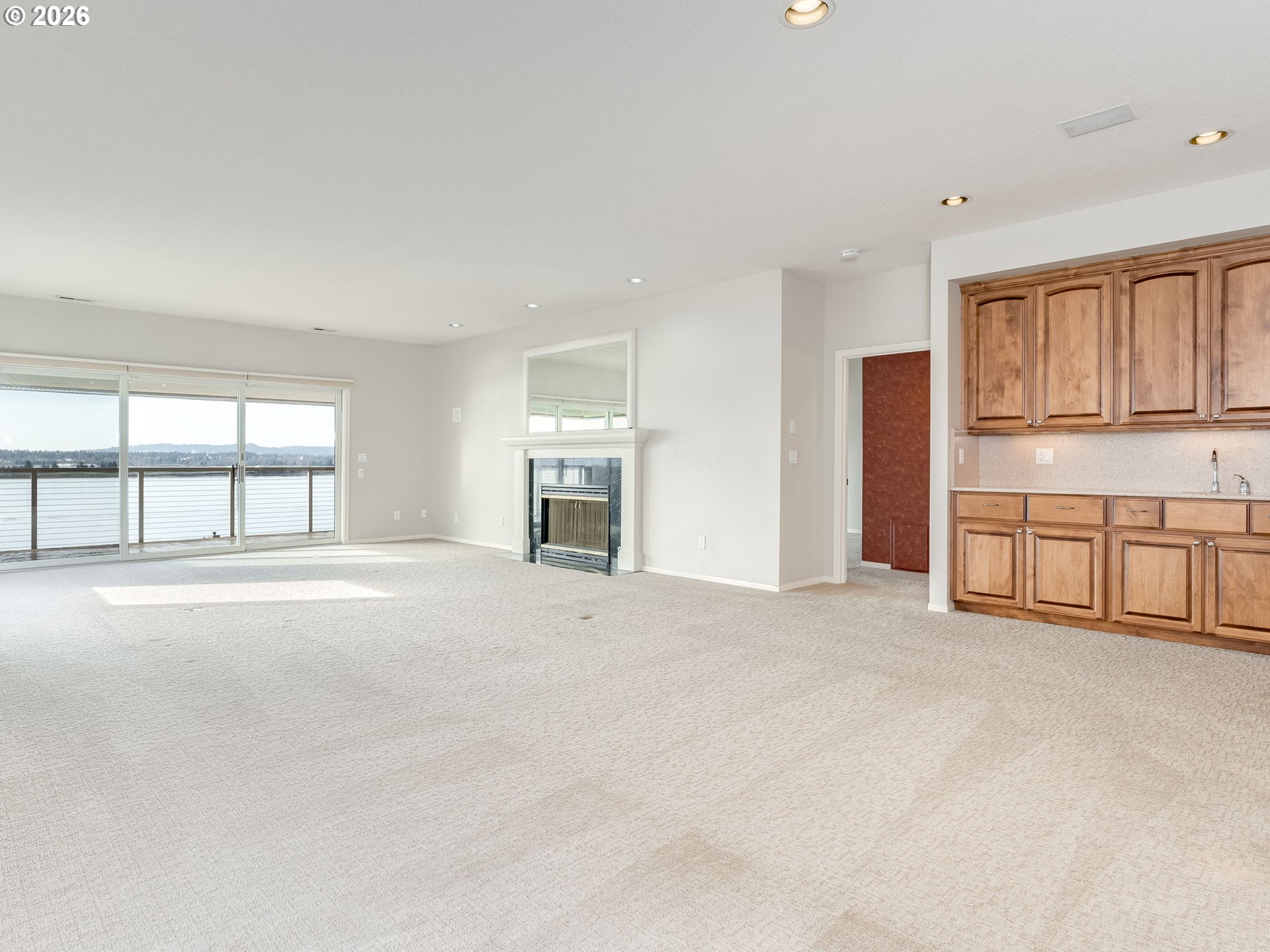 Photo #4: 631789529 Listing: Photo #4