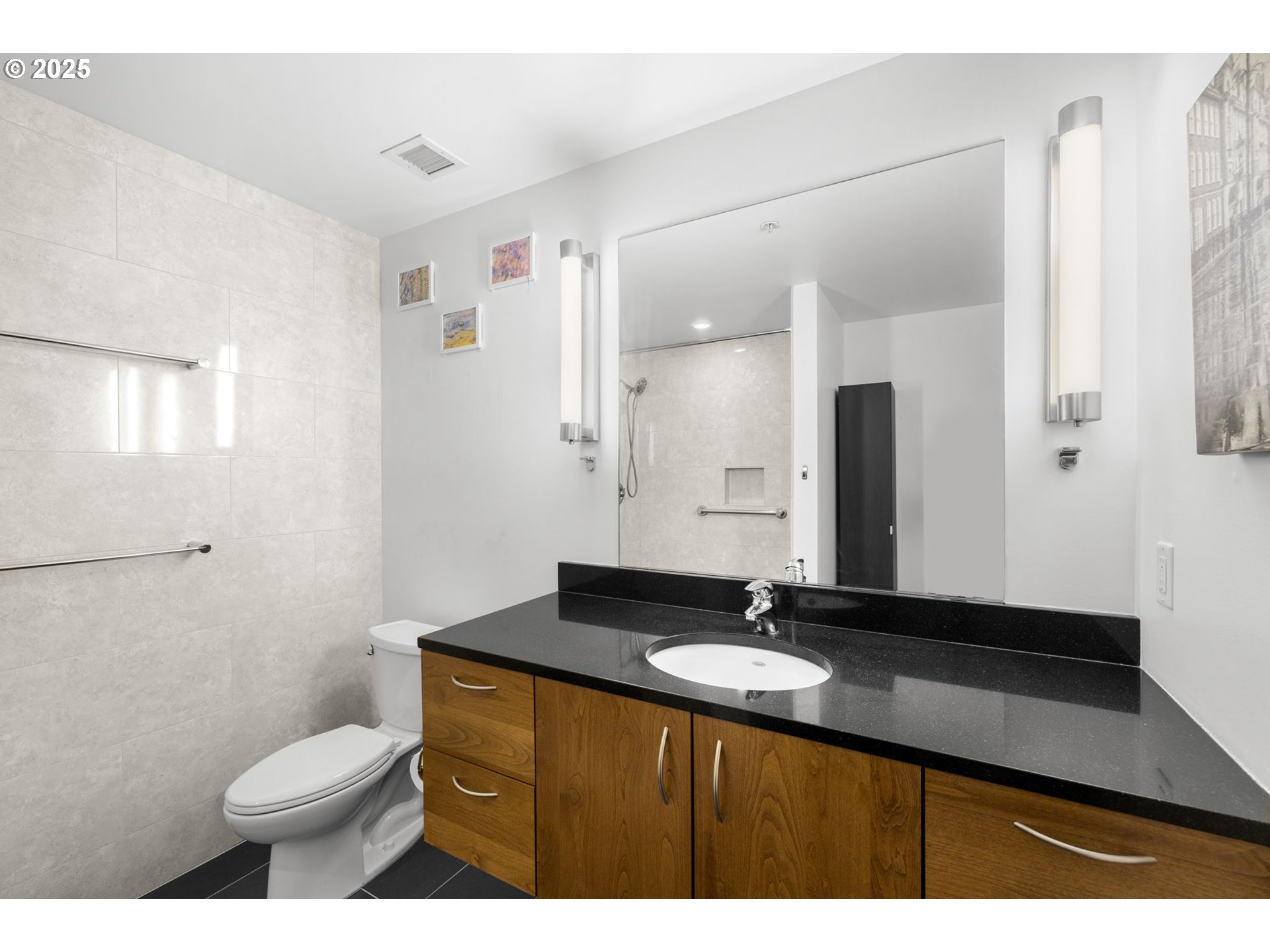 Photo #8: 631981835 Listing: Photo #8