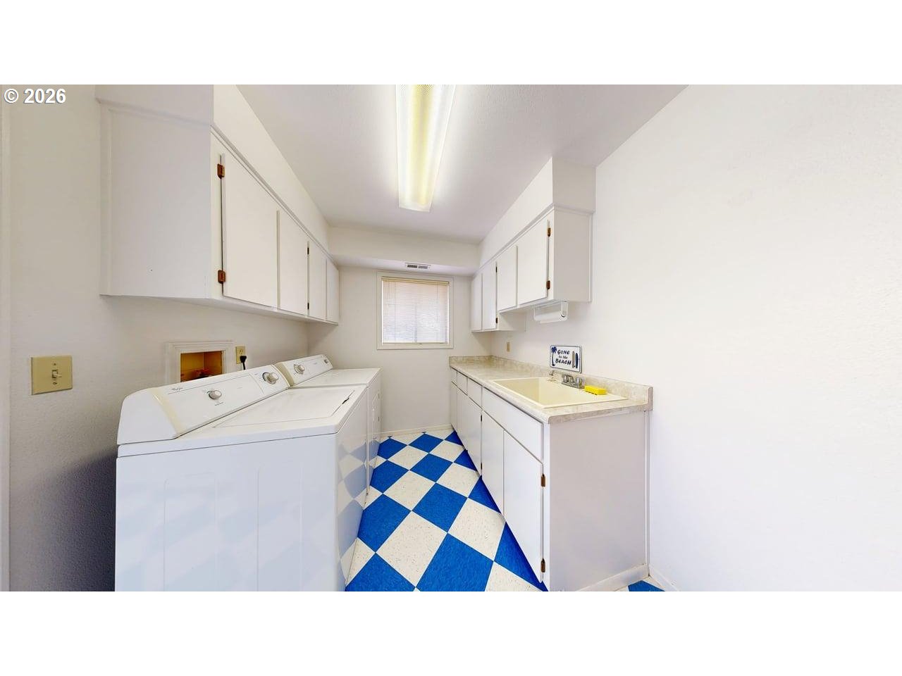 801 BROOKHAVEN DR, Brookings, OR, 97415