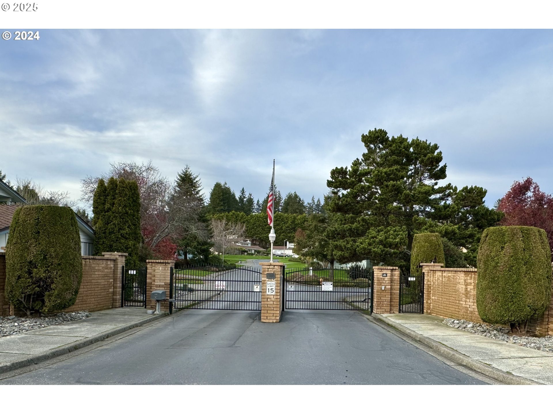 801 BROOKHAVEN DR, Brookings, OR, 97415