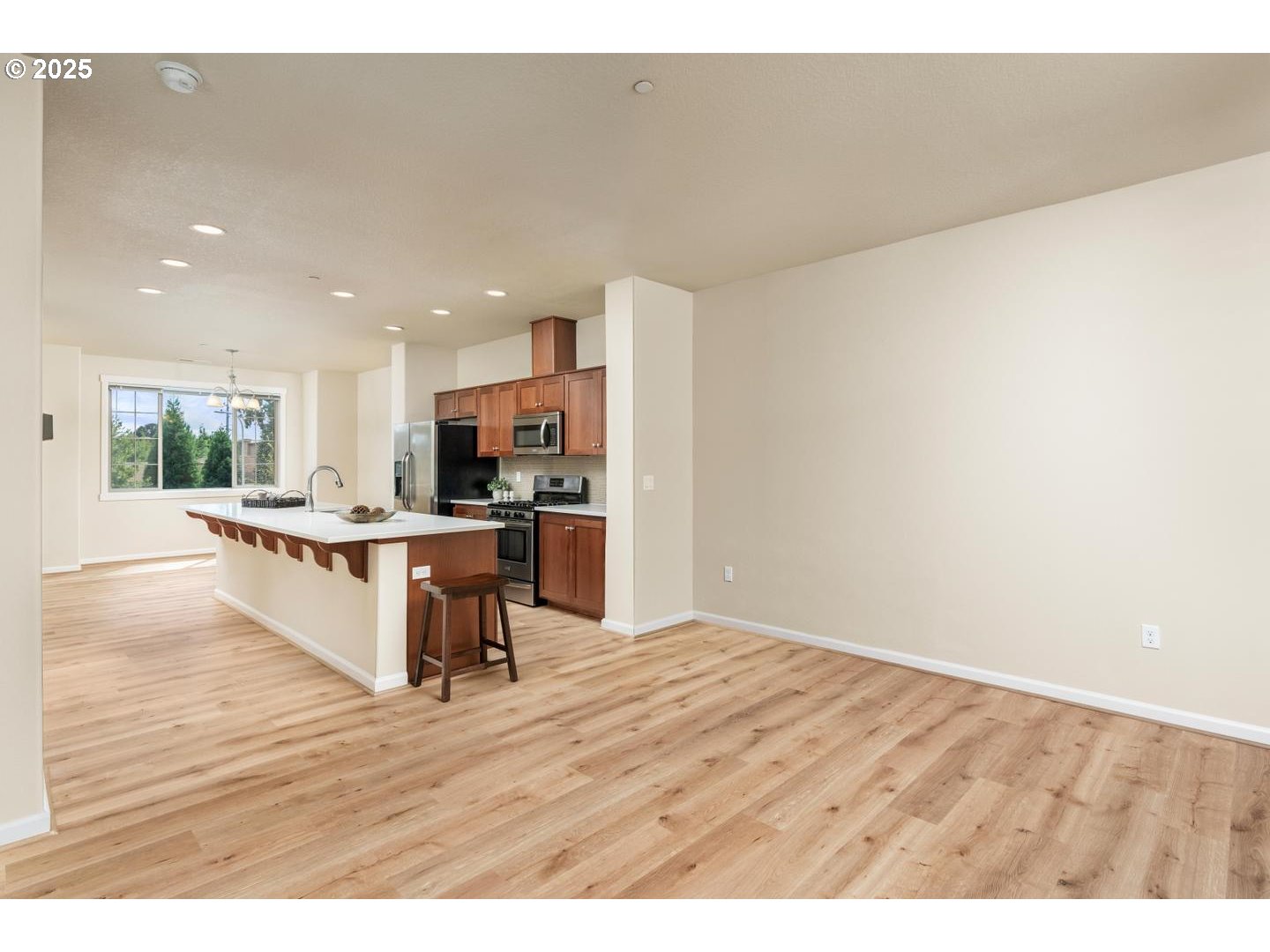 Photo #28: 633250943 Listing: Photo #28