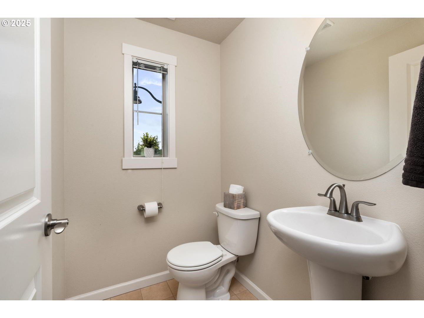 Photo #6: 633250943 Listing 