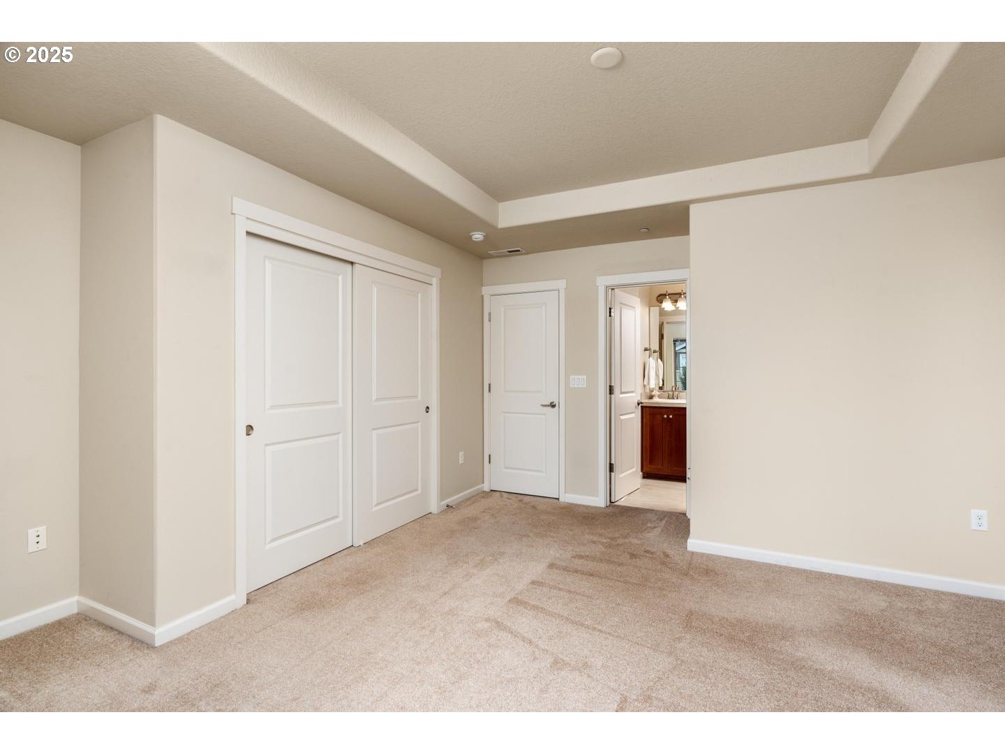 Photo #10: 633250943 Listing: Photo #10