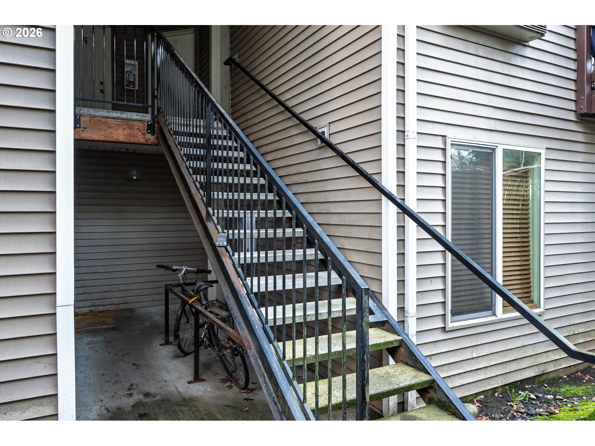 Photo #4: 633399915 Listing: Photo #4