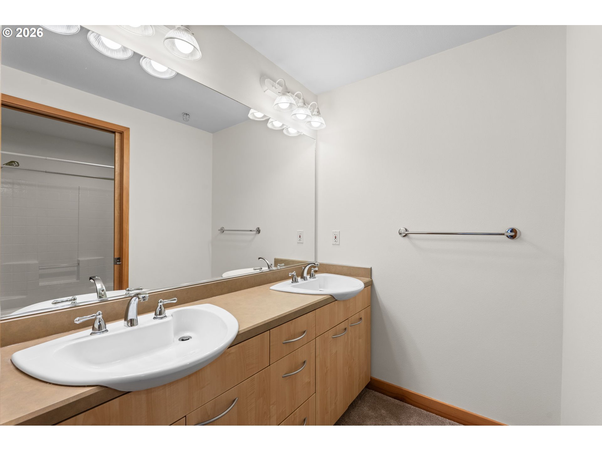 Photo #20: 633668476 Listing: Photo #20