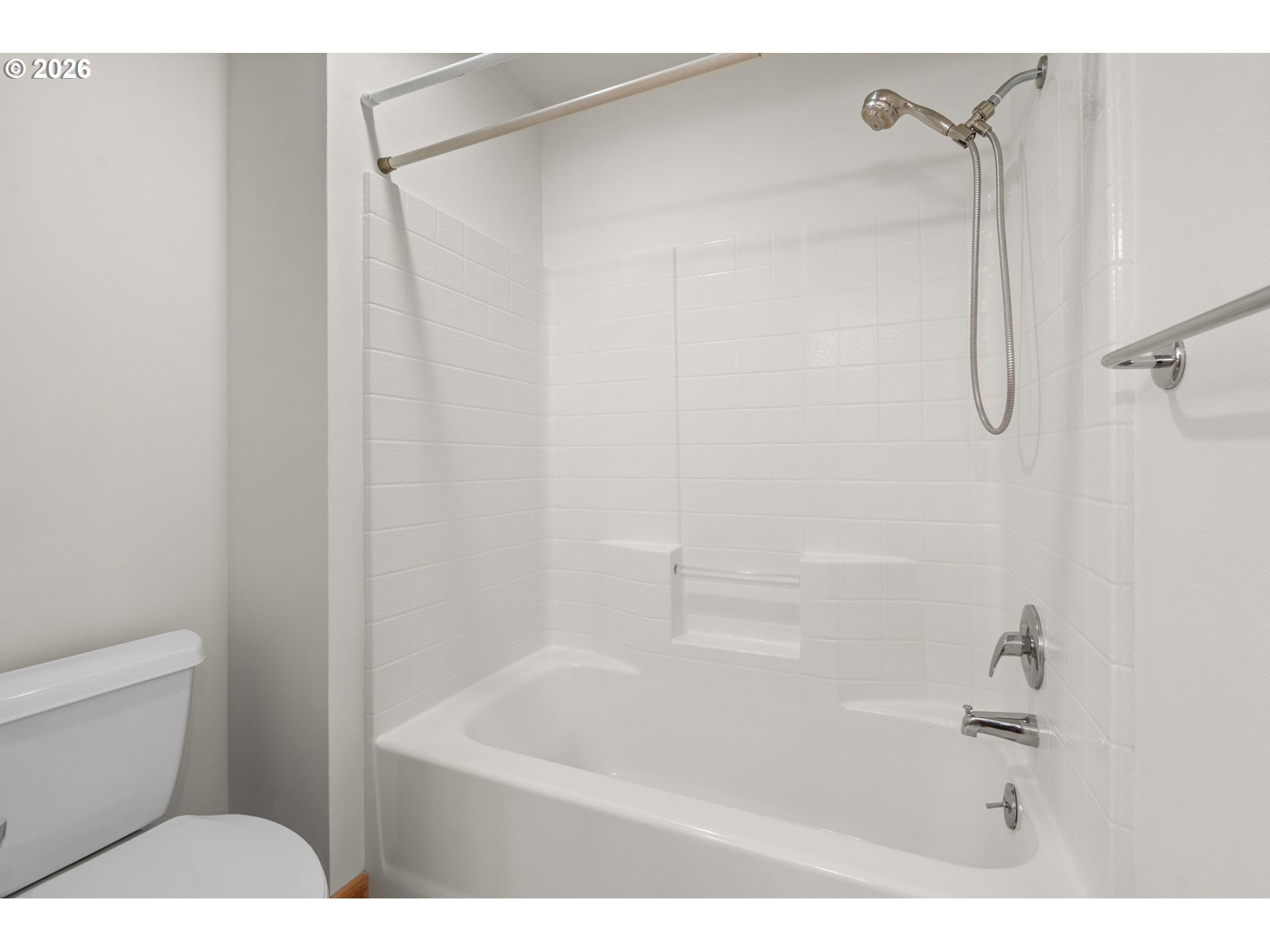 Photo #21: 633668476 Listing: Photo #21