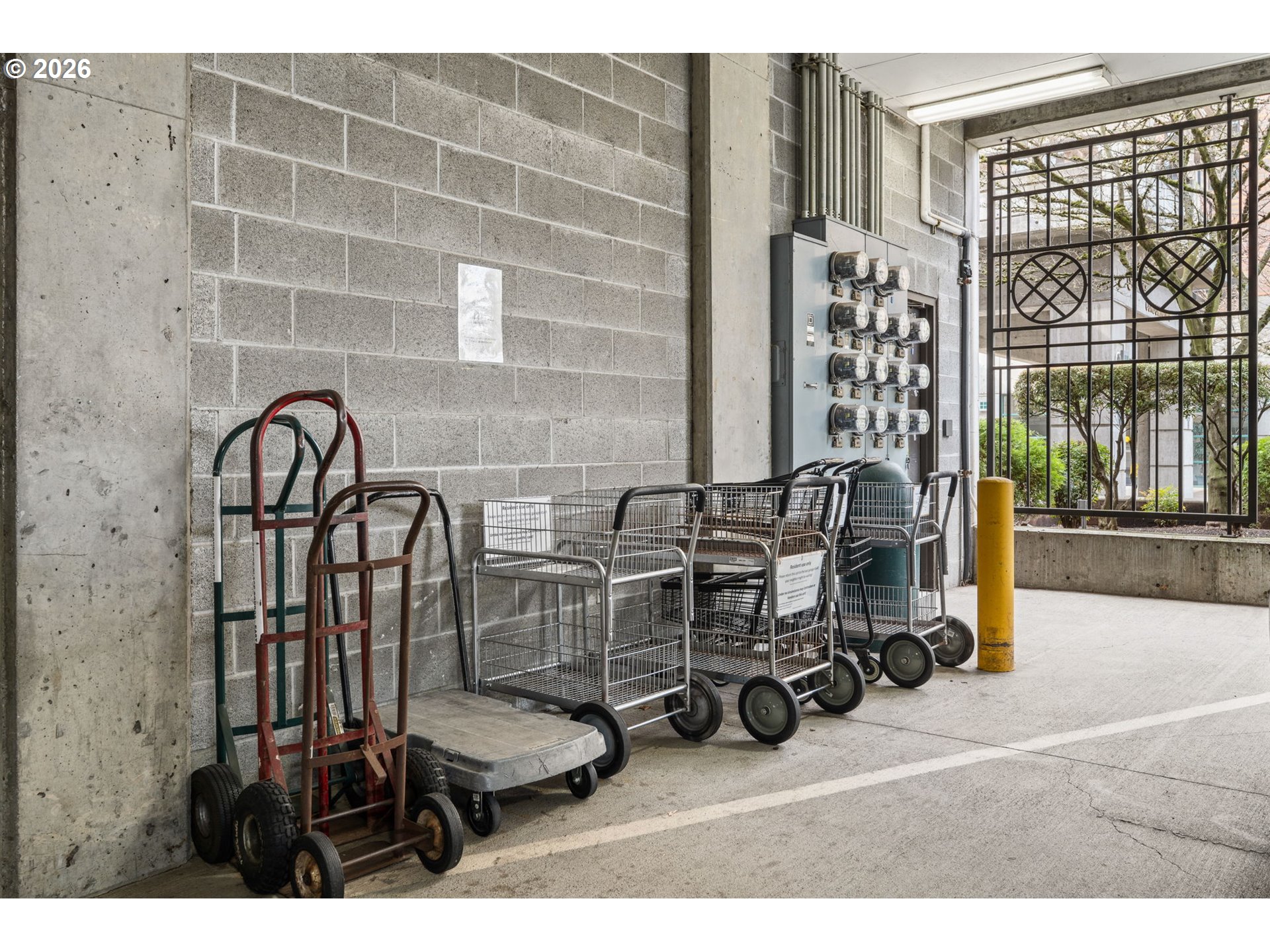 Photo #32: 633668476 Listing: Photo #32