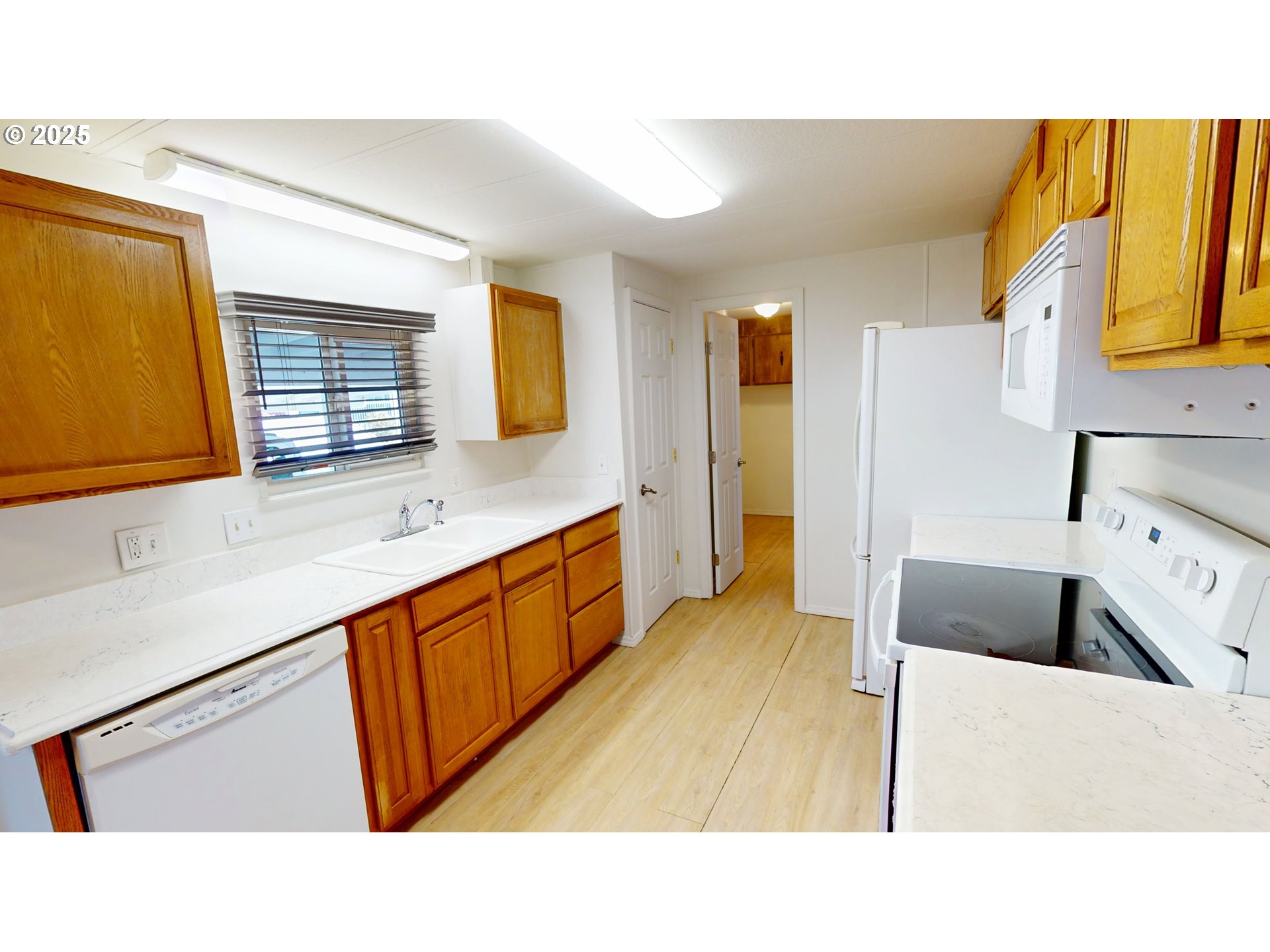 15889 SUNSET STRIP UNIT 102, Brookings, OR, 97415