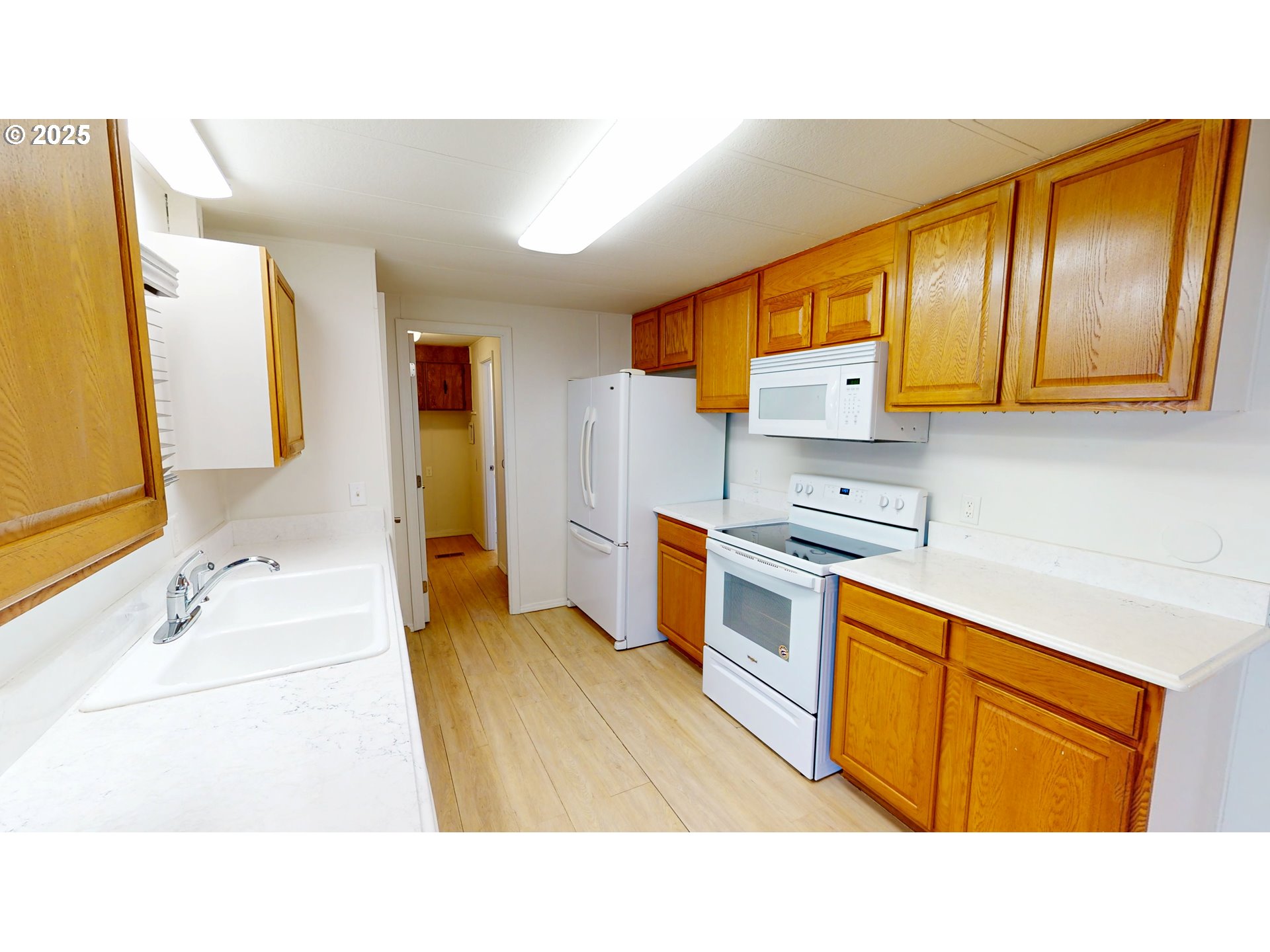 15889 SUNSET STRIP UNIT 102, Brookings, OR, 97415