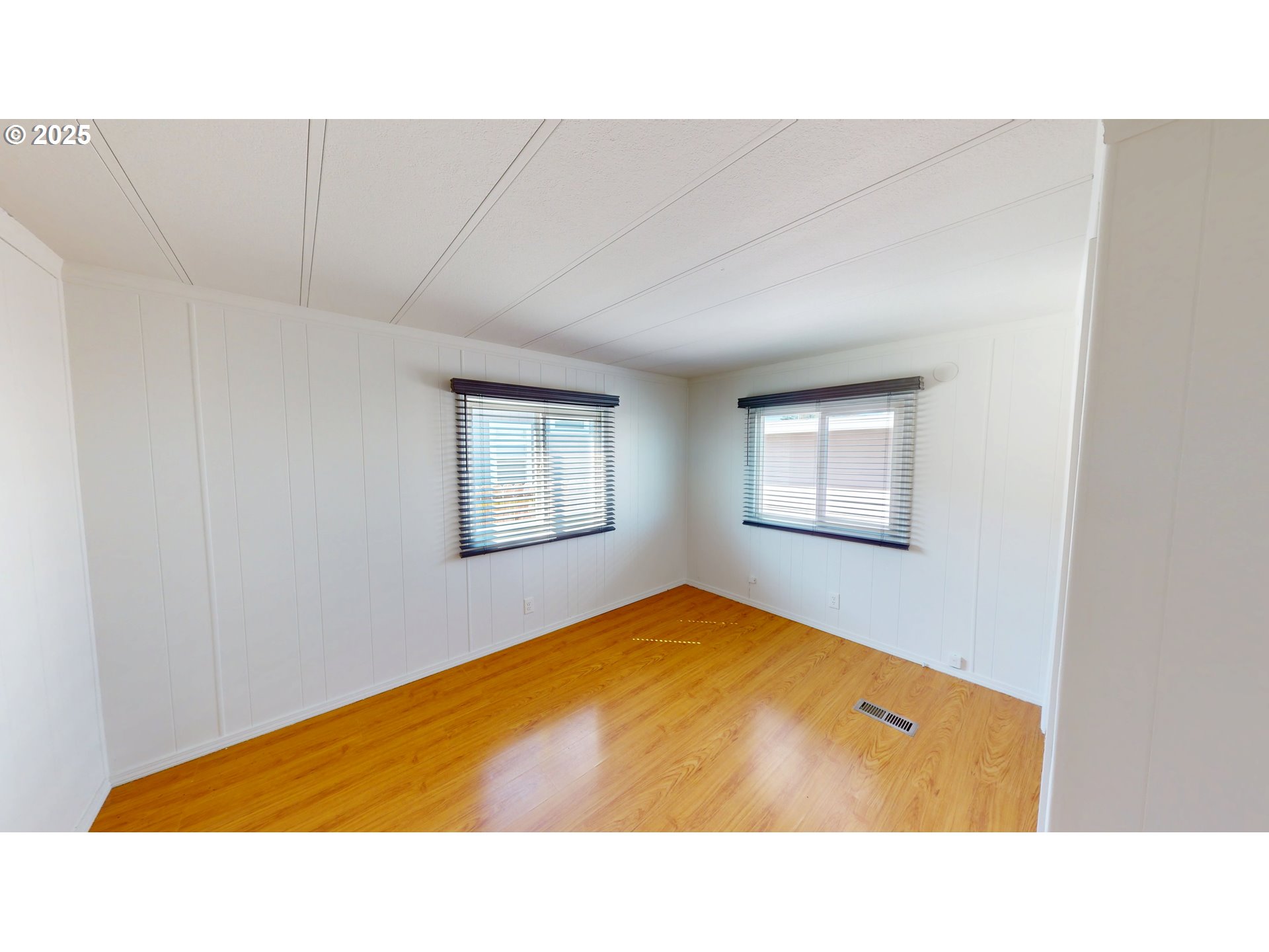 15889 SUNSET STRIP UNIT 102, Brookings, OR, 97415