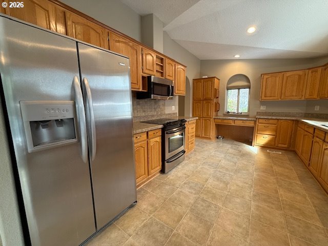 212 MUNSEL CREEK LOOP, Florence, OR, 97439