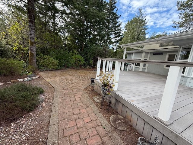 212 MUNSEL CREEK LOOP, Florence, OR, 97439