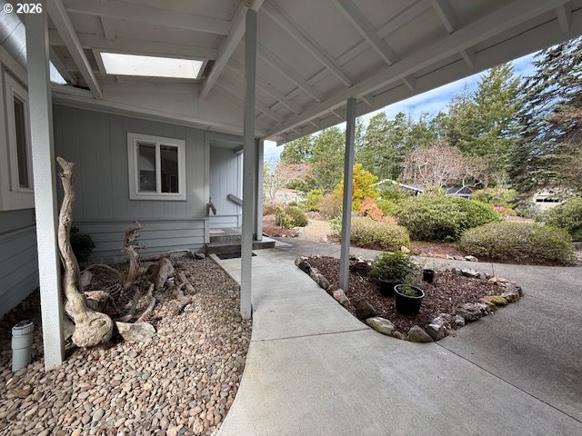 212 MUNSEL CREEK LOOP, Florence, OR, 97439