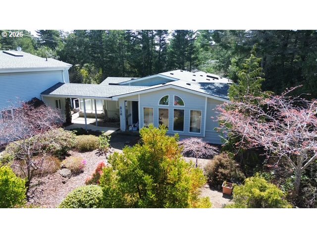 212 MUNSEL CREEK LOOP, Florence, OR, 97439