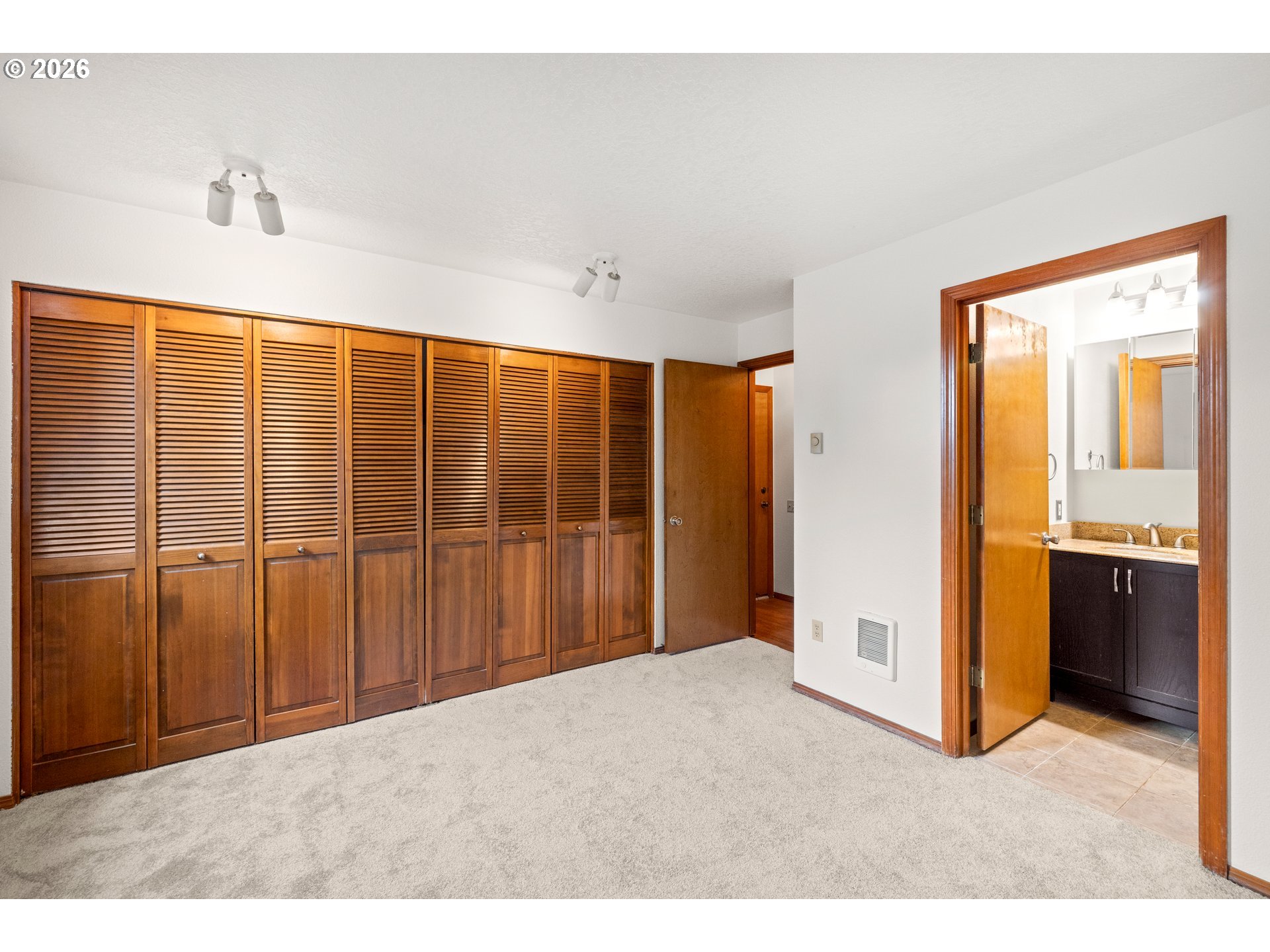 Photo #20: 635086198 Listing: Photo #20