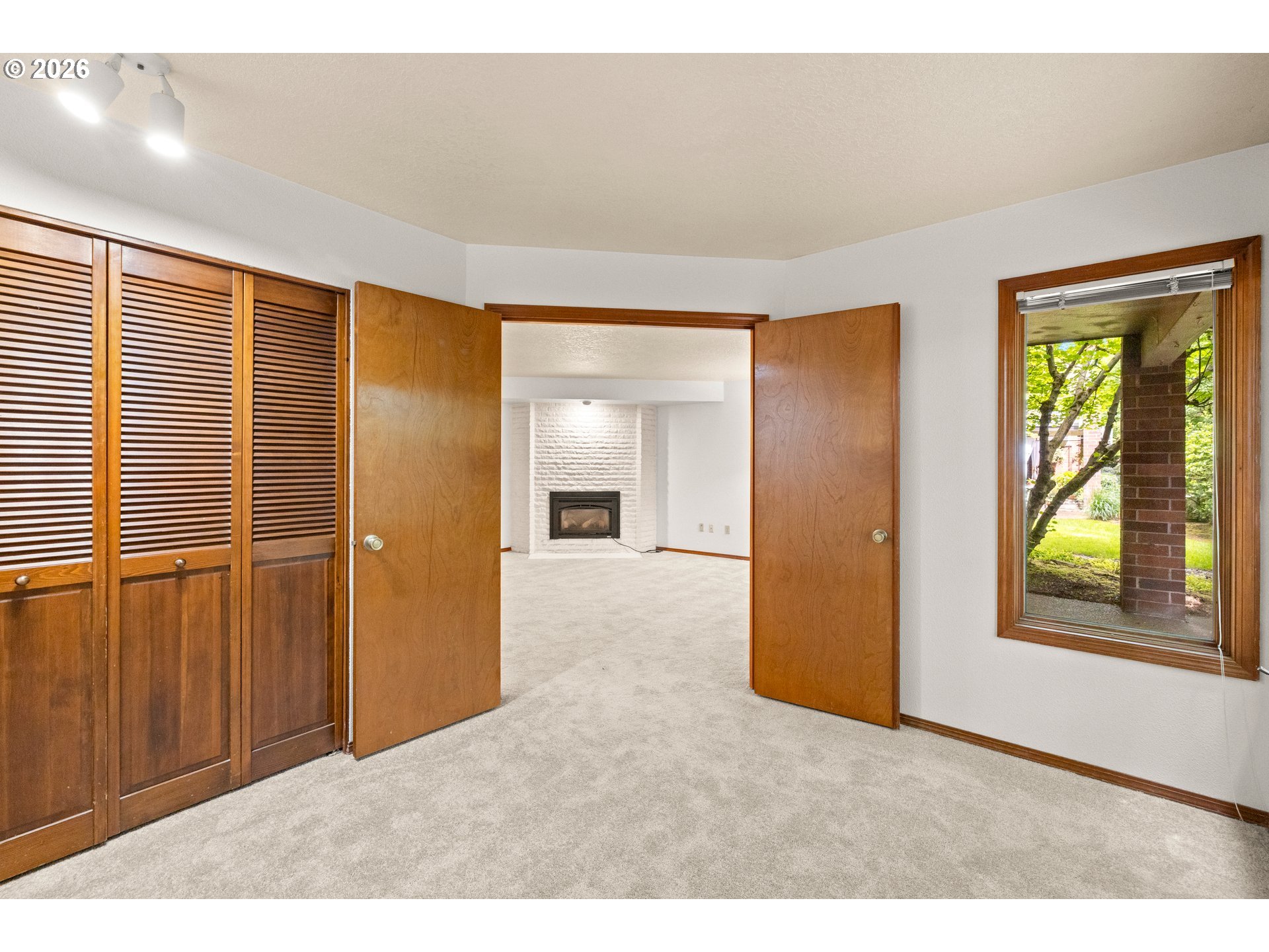 Photo #6: 635086198 Listing: Photo #6