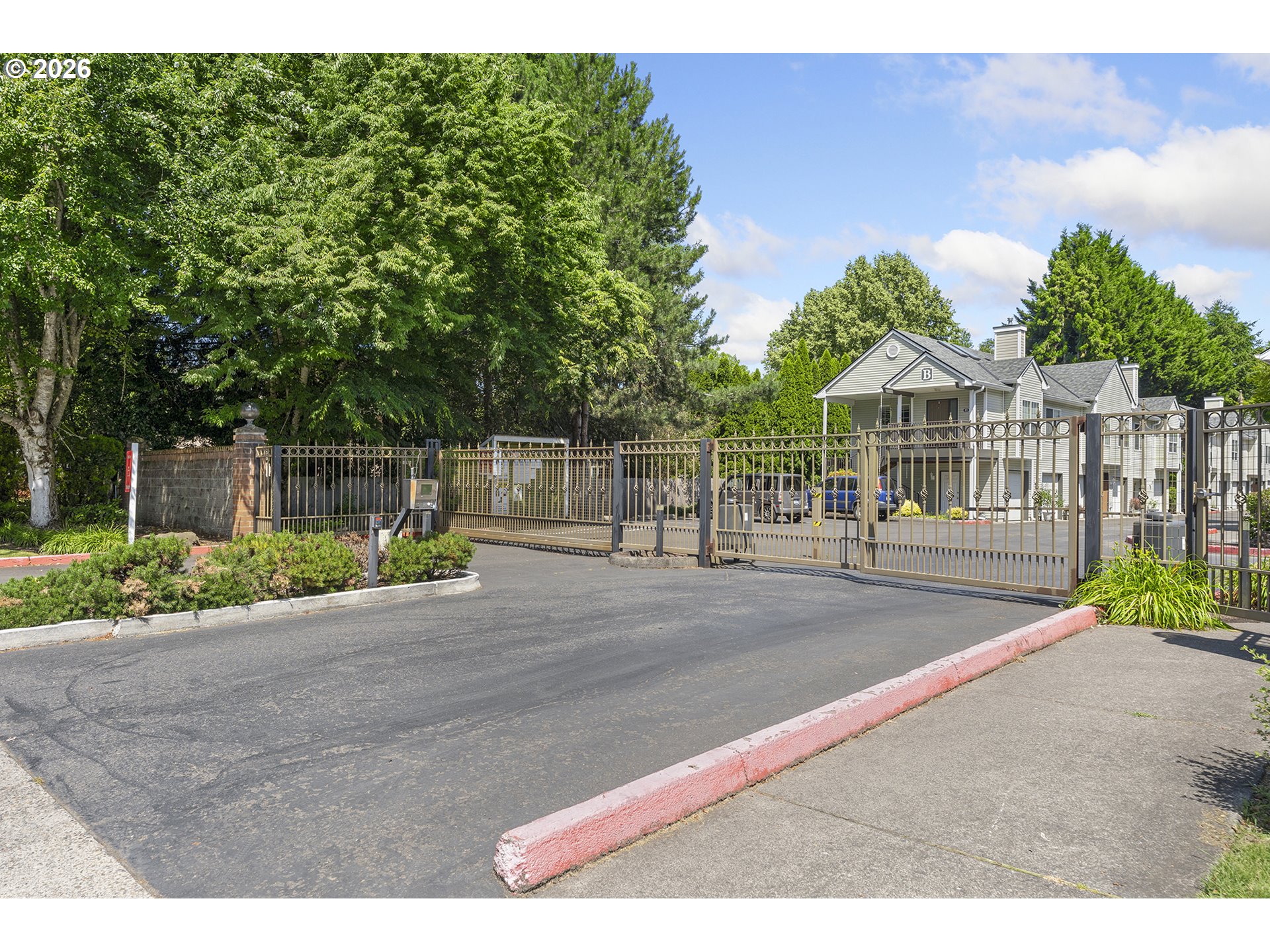 Photo #23: 635327769 Listing: Photo #23
