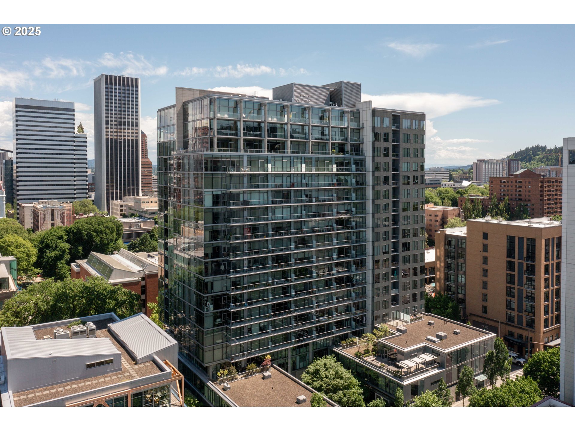 MLS: 635688979 Condo For Sale