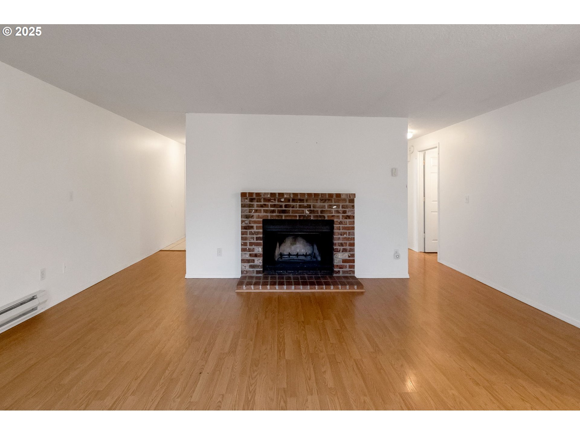 Photo #7: 636048233 Listing: Photo #7