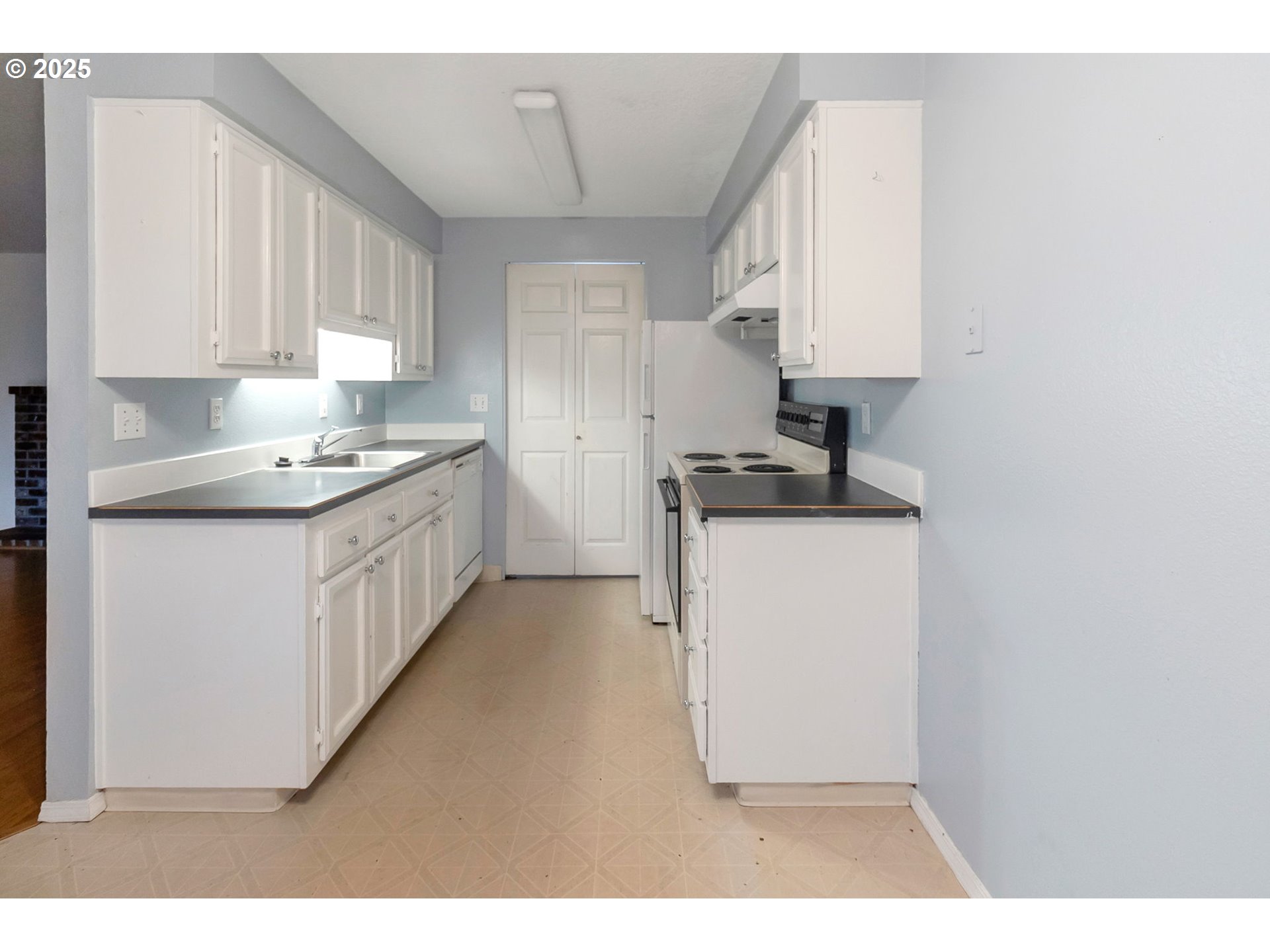 Photo #12: 636048233 Listing: Photo #12