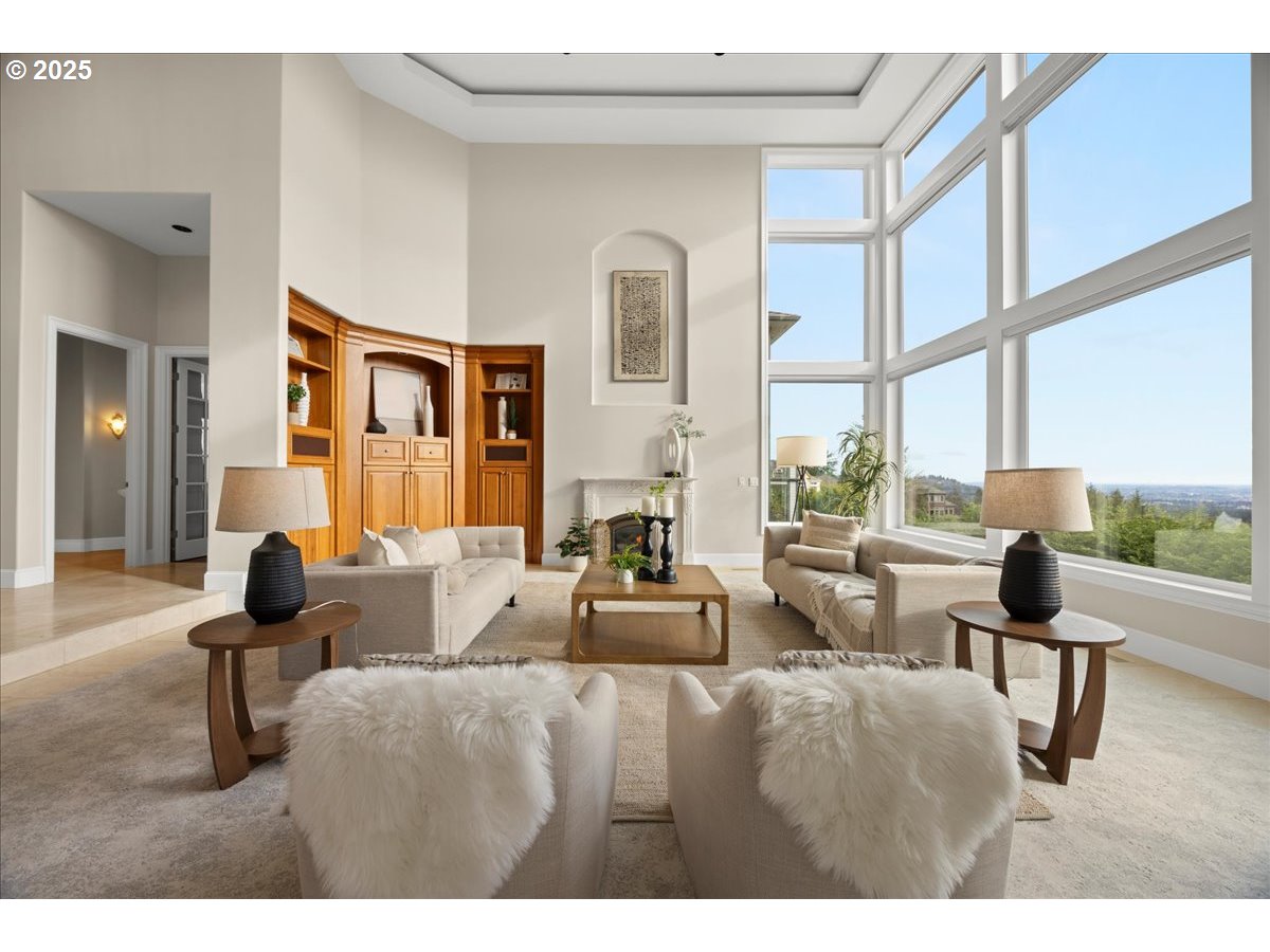 9228 NW MCKENNA DR, Portland, OR, 97229