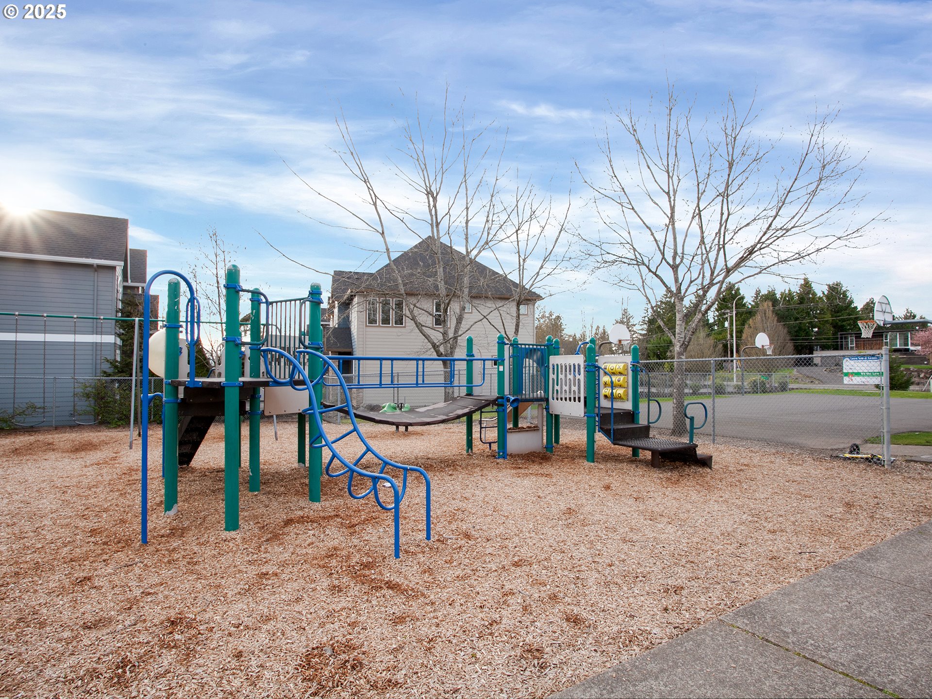 9228 NW MCKENNA DR, Portland, OR, 97229