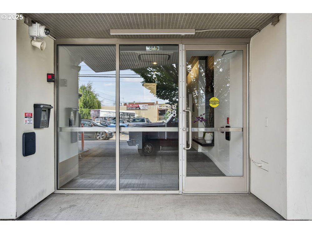 Photo #2: 636418953 Listing 