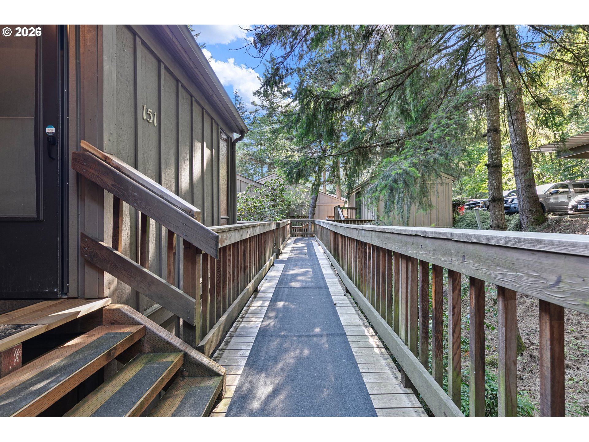 151 TREEHILL LOOP, Eugene, OR, 97405