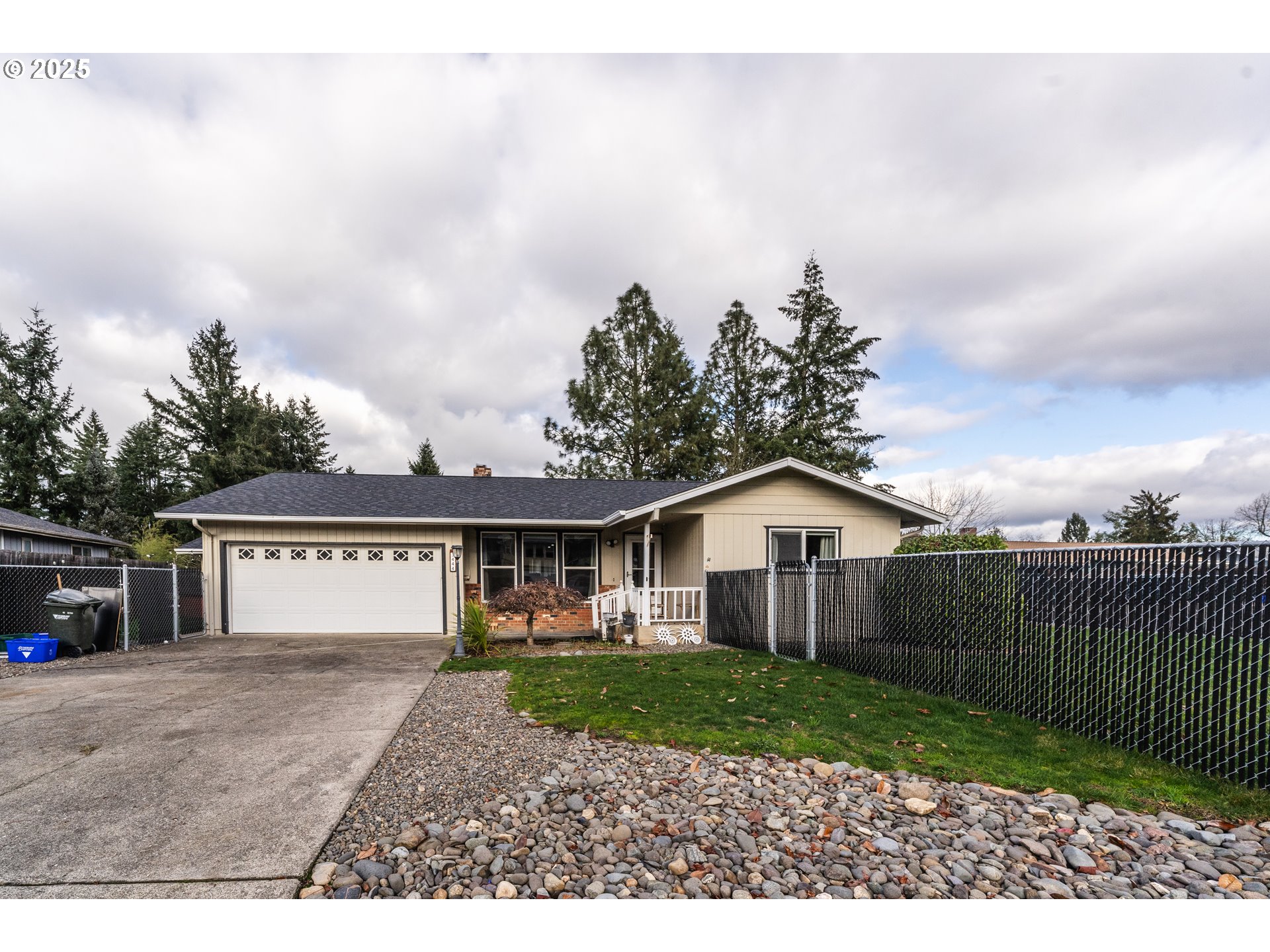 Photo of 3444 NORMANDY AVE Roseburg OR 97471