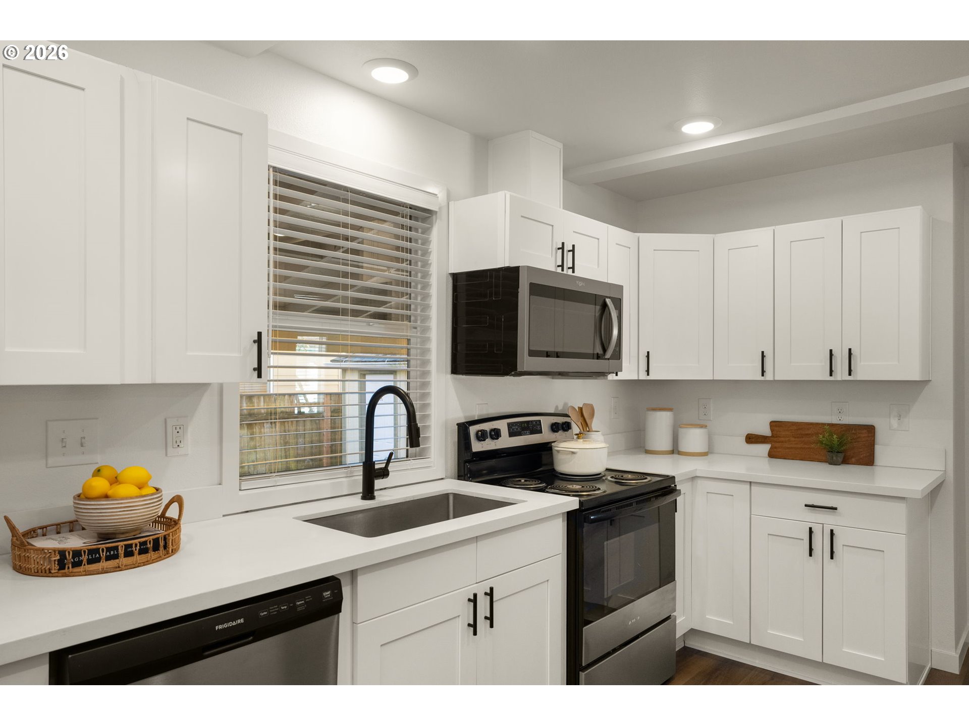 411 NE 92ND AVE, Portland, OR, 97220