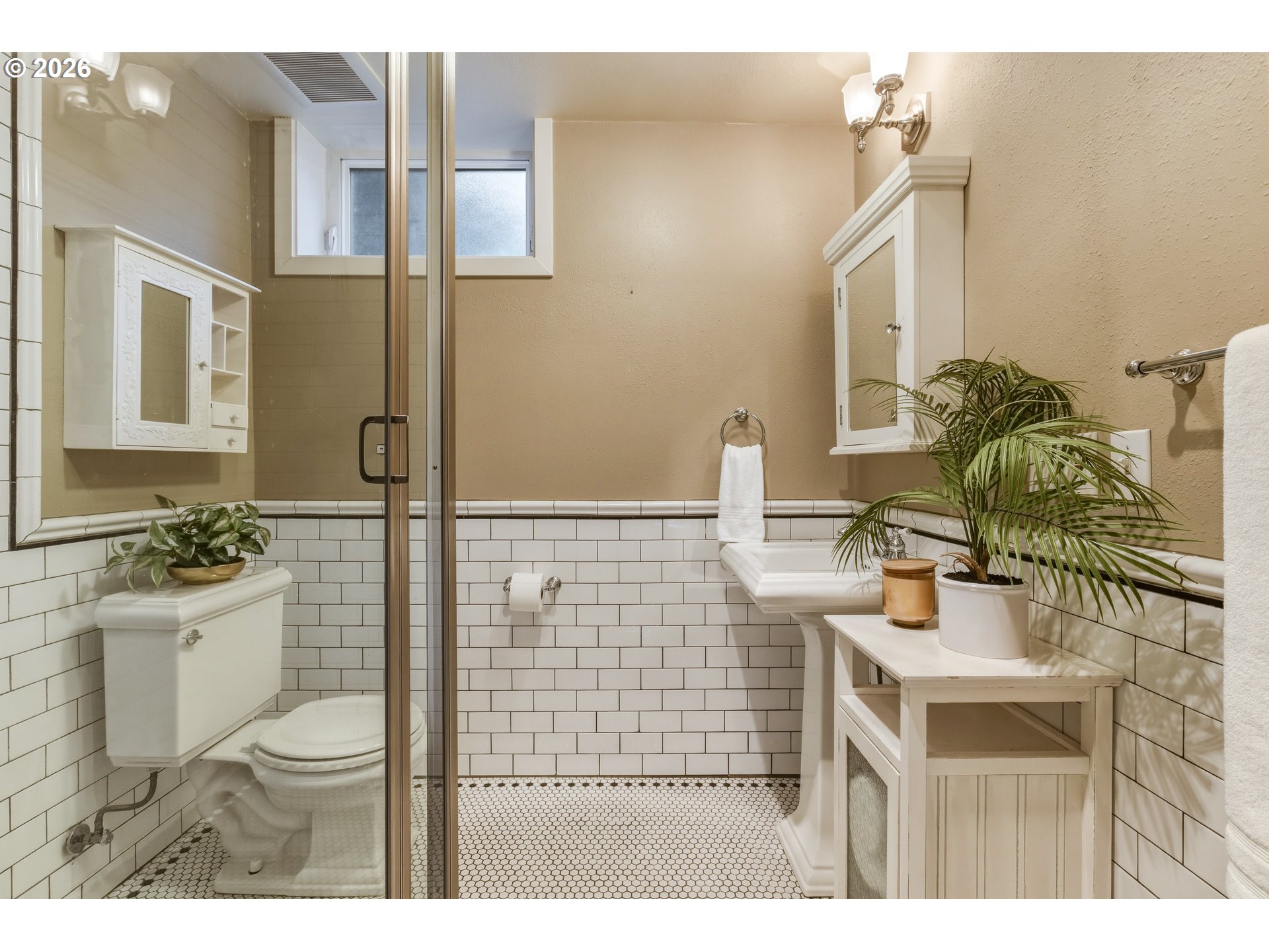 17332 LAKE HAVEN DR, Lake Oswego, OR, 97035