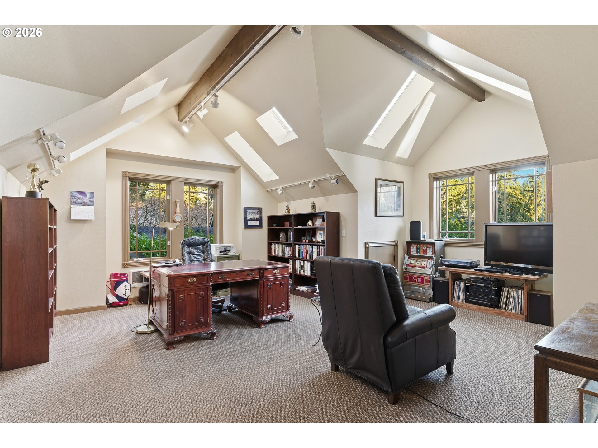 17332 LAKE HAVEN DR, Lake Oswego, OR, 97035