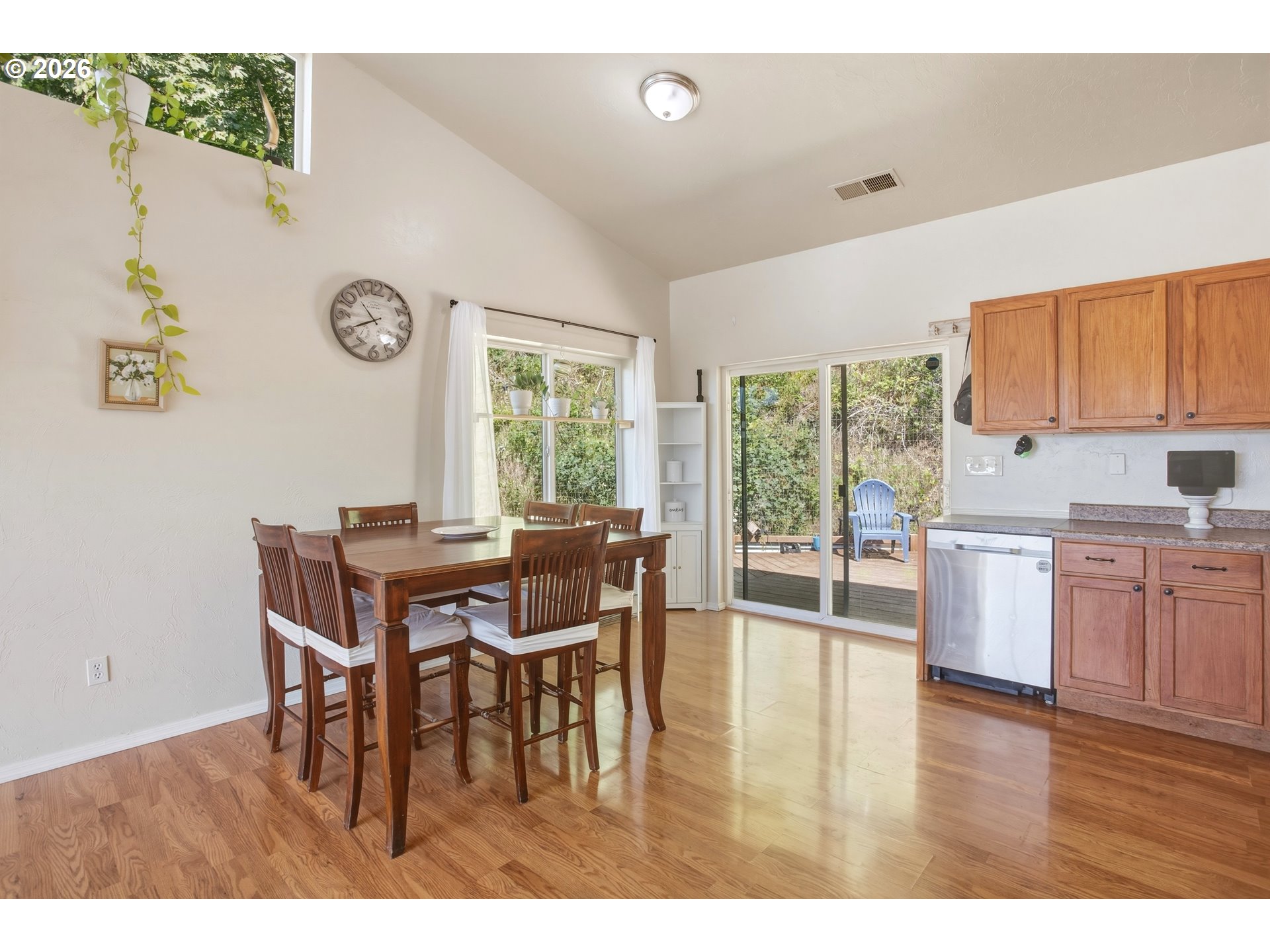 Property photo 11 of 38