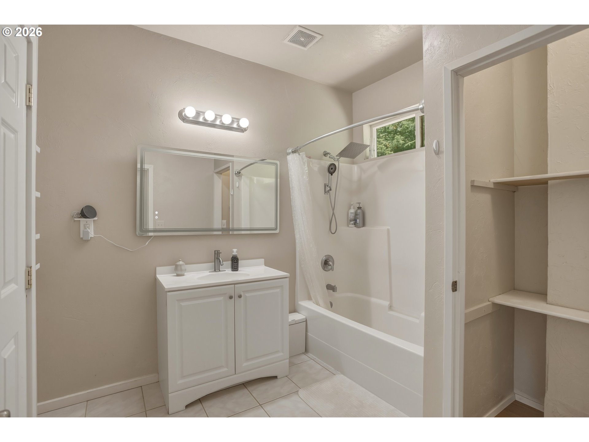 Property photo 21 of 38