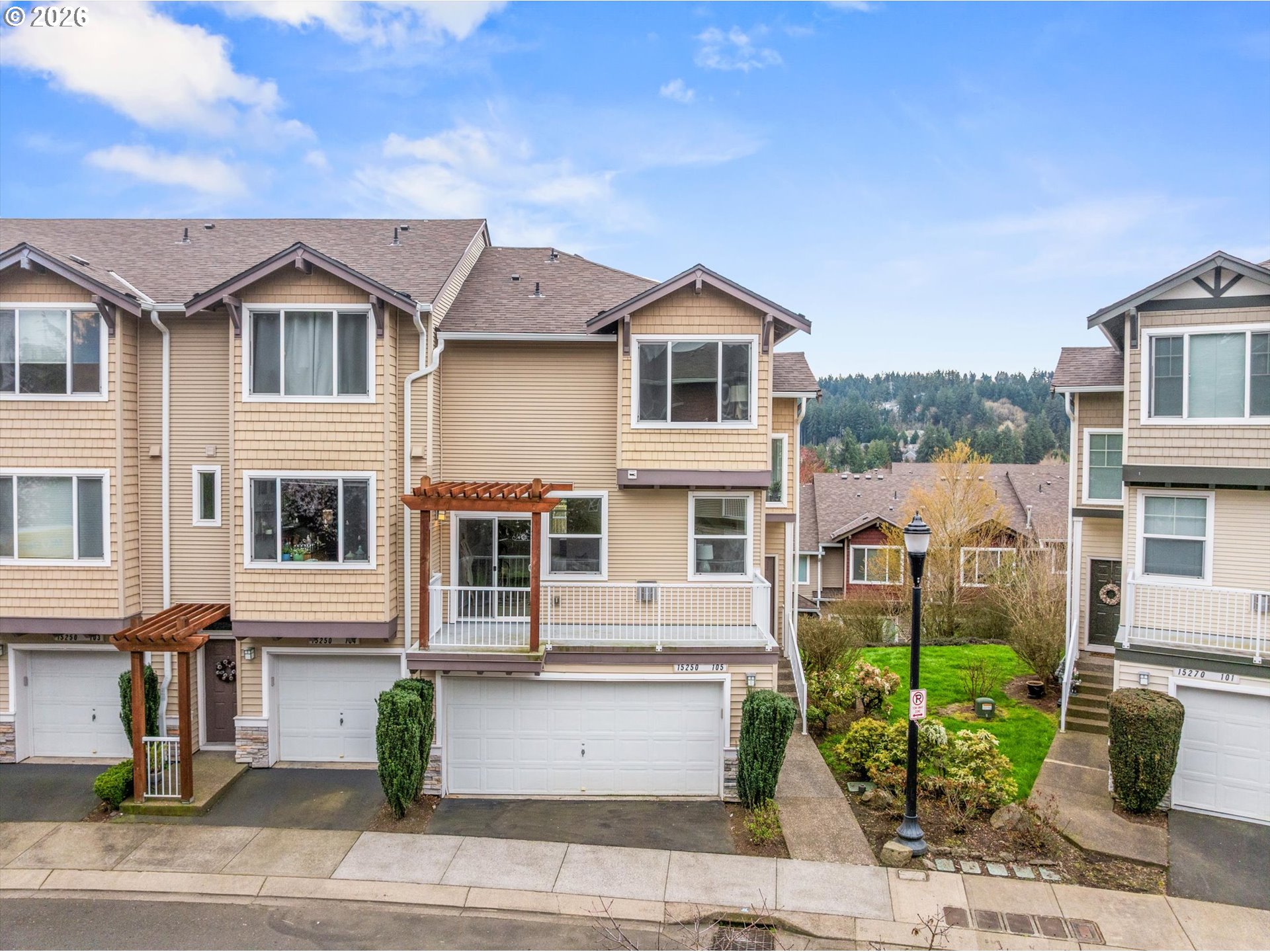 Photo #2: 639581000 Listing: Photo #2