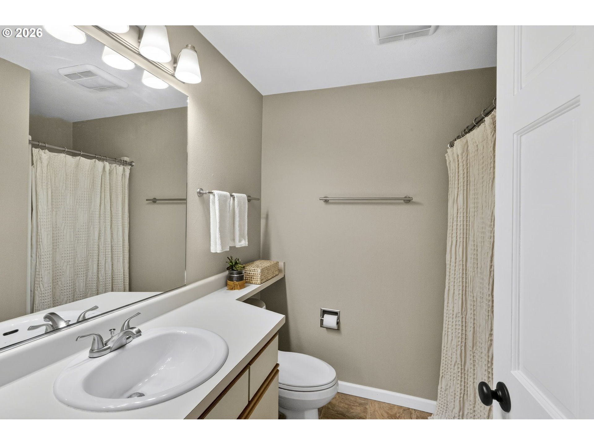 Photo #11: 640017477 Listing: Photo #11