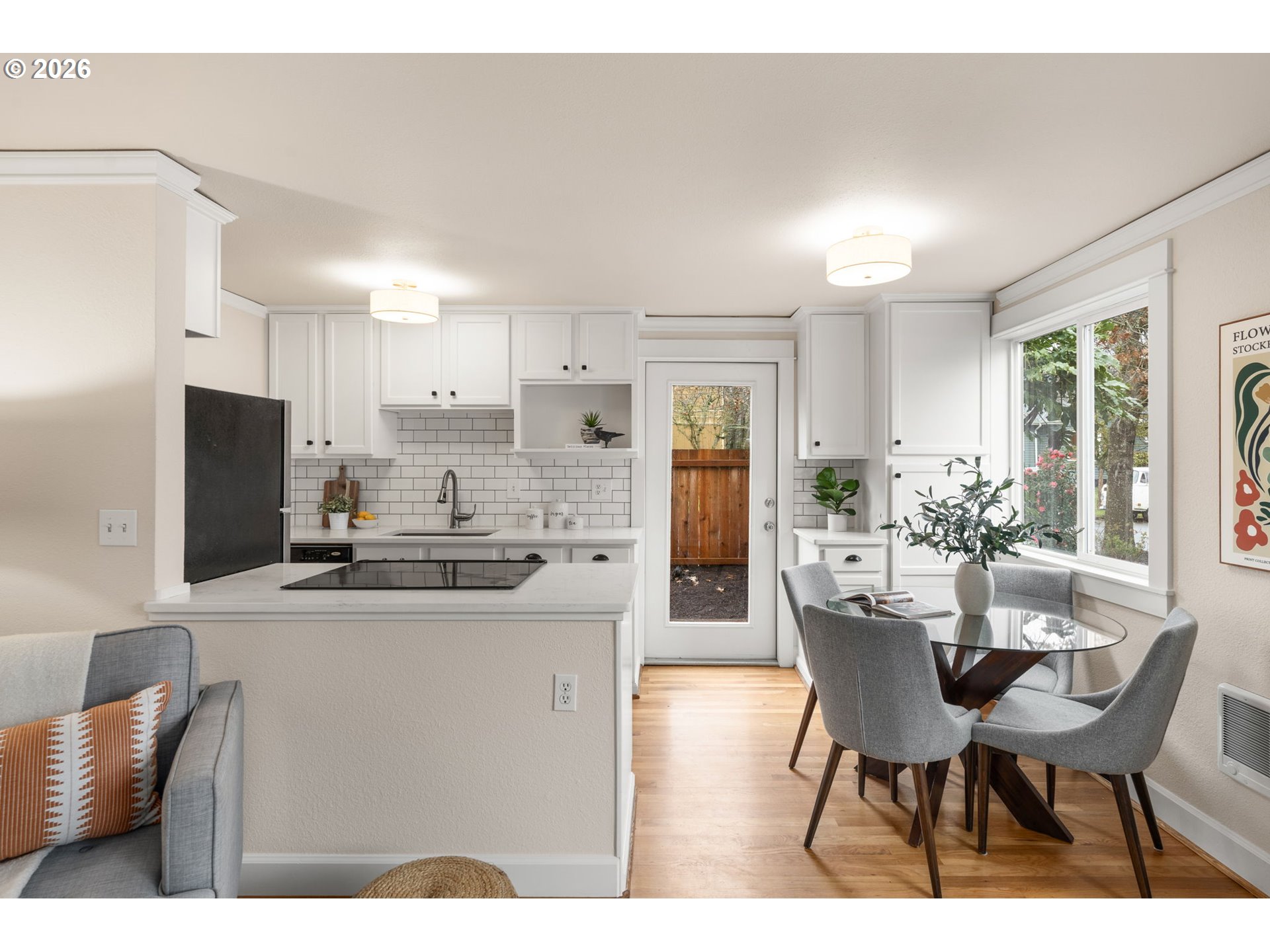 Photo #5: 640157927 Listing: Photo #5