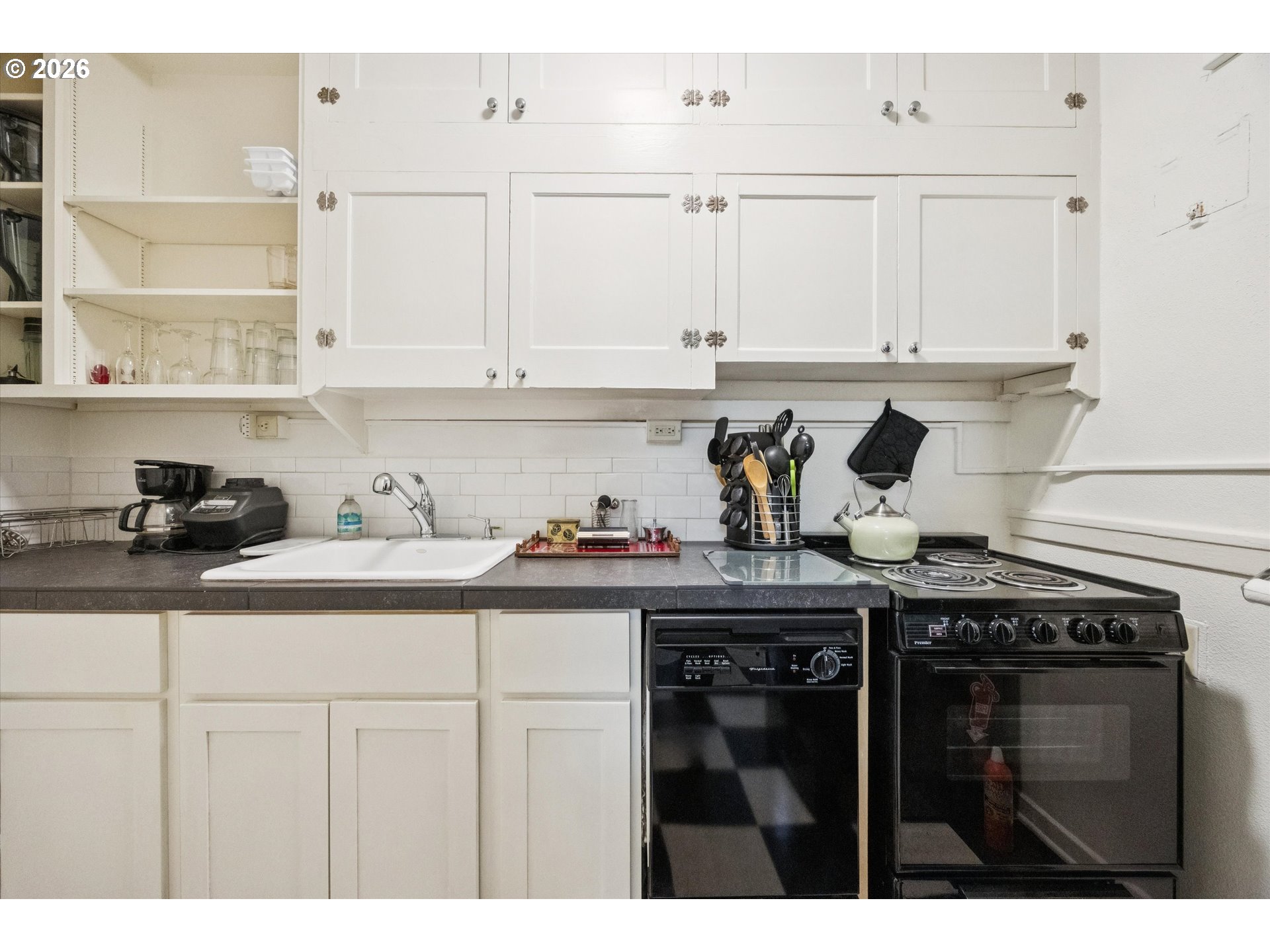 Photo #13: 640583324 Listing: Photo #13