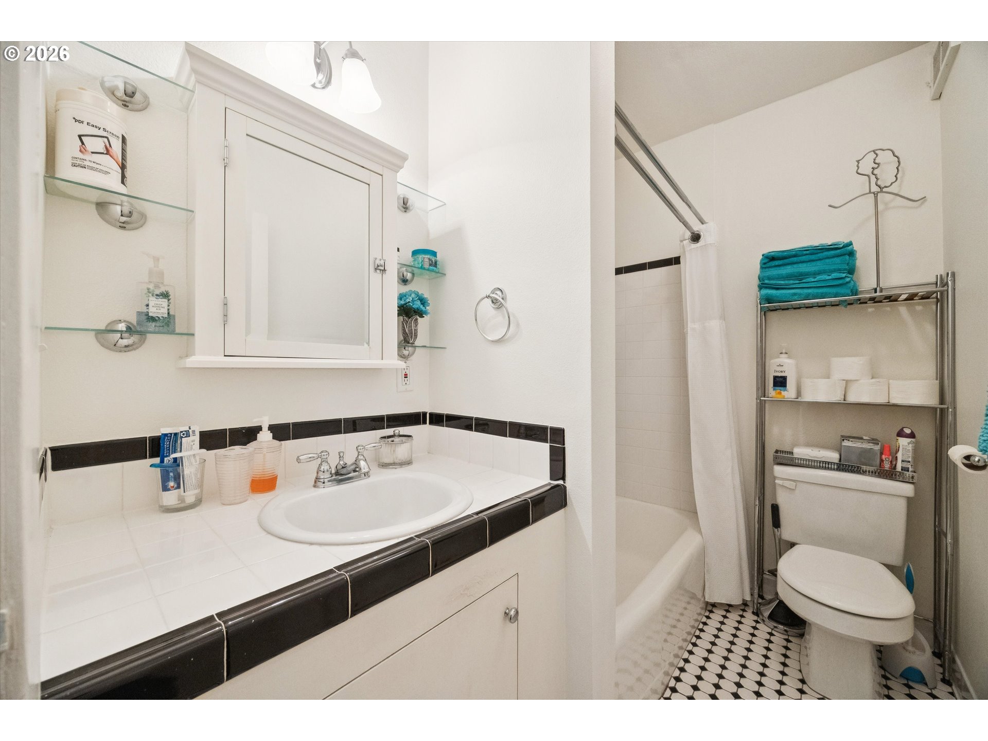 Photo #19: 640583324 Listing: Photo #19