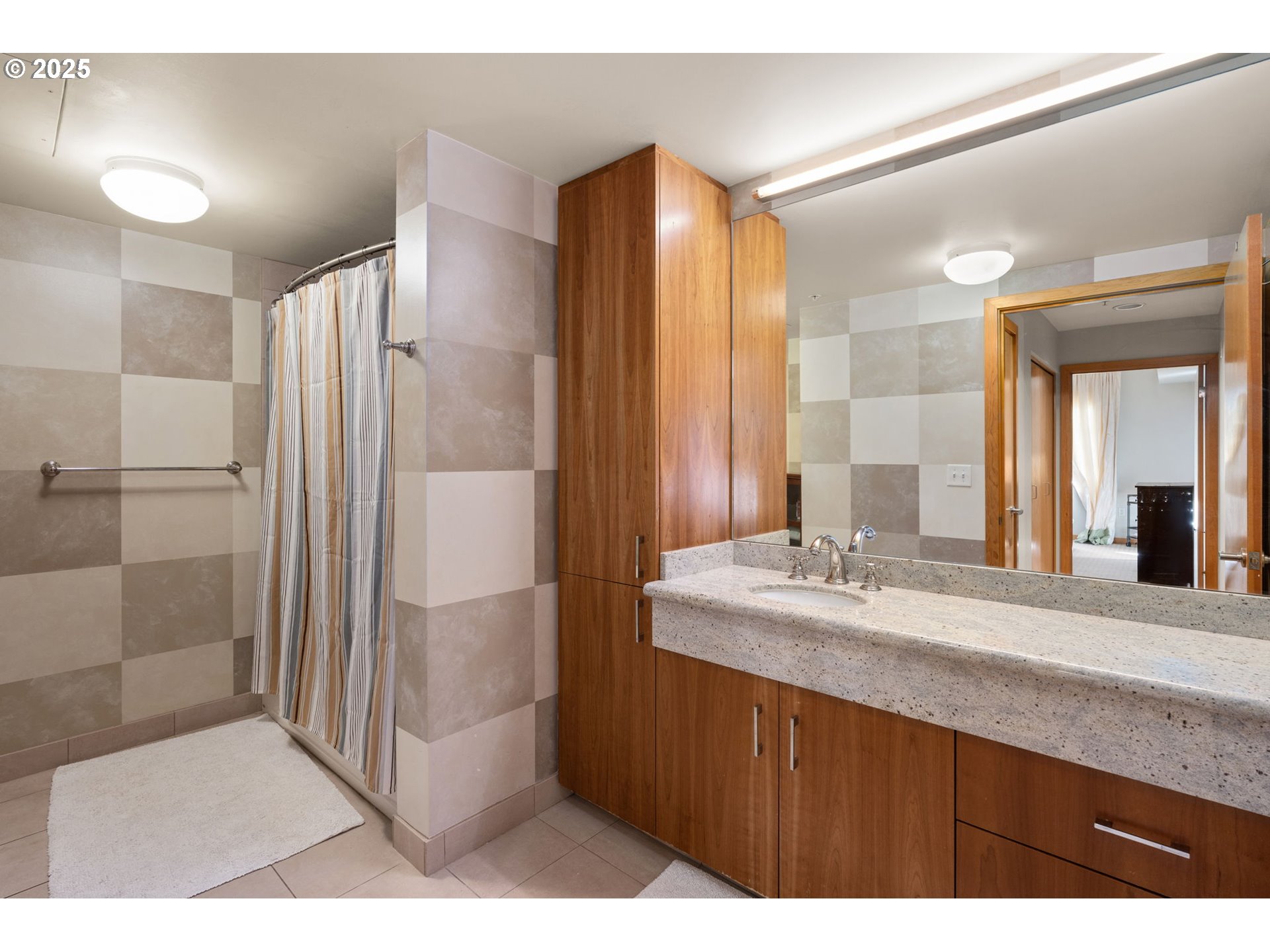 1130 NW 12TH AVE UNIT 214, Portland, OR, 97209